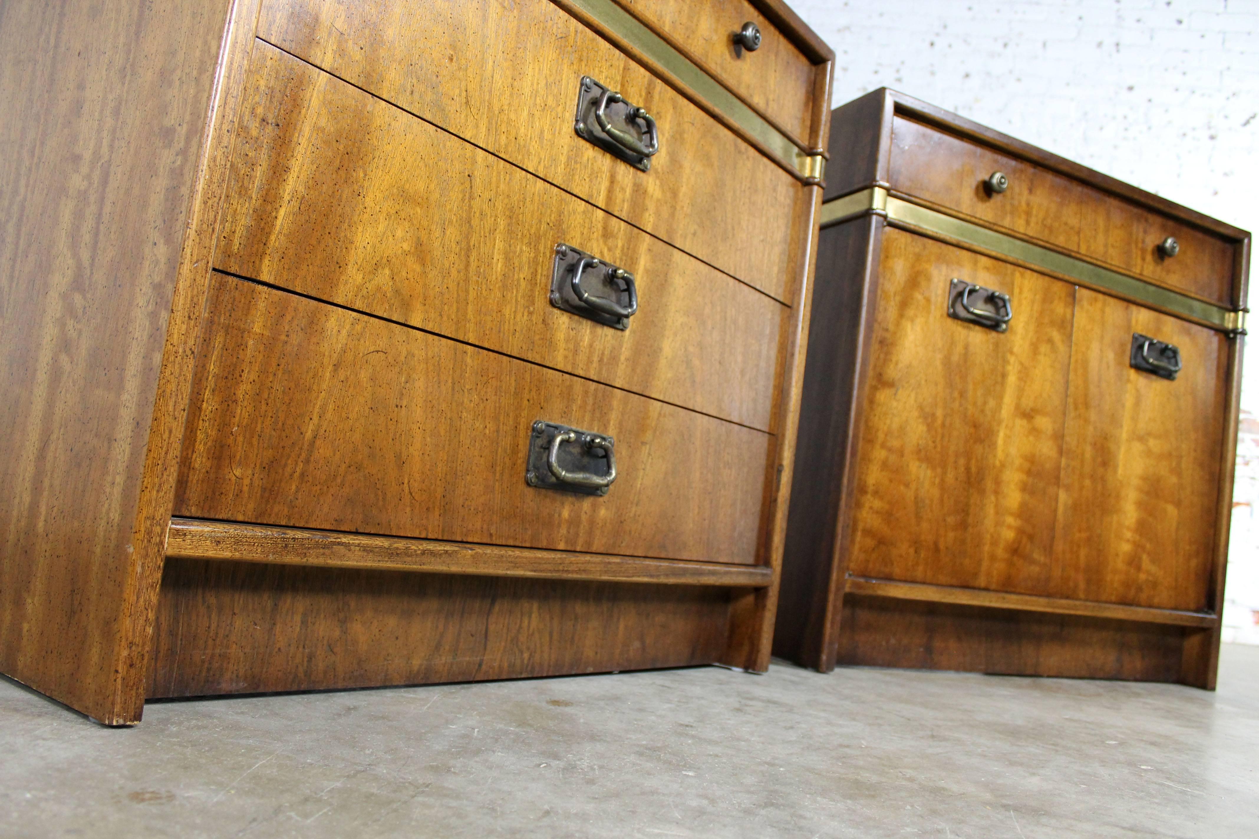 Hickory Manufacturing Co Pair of Campaign Style Chests a Vintage In Good Condition In Topeka, KS