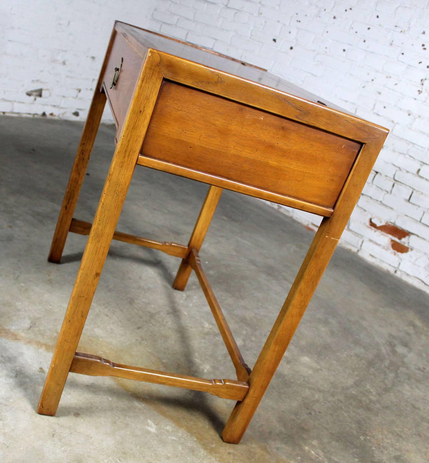 20th Century Compass by Drexel Campaign Style Lift Top Make-Up Vanity Vintage, Mid-Century