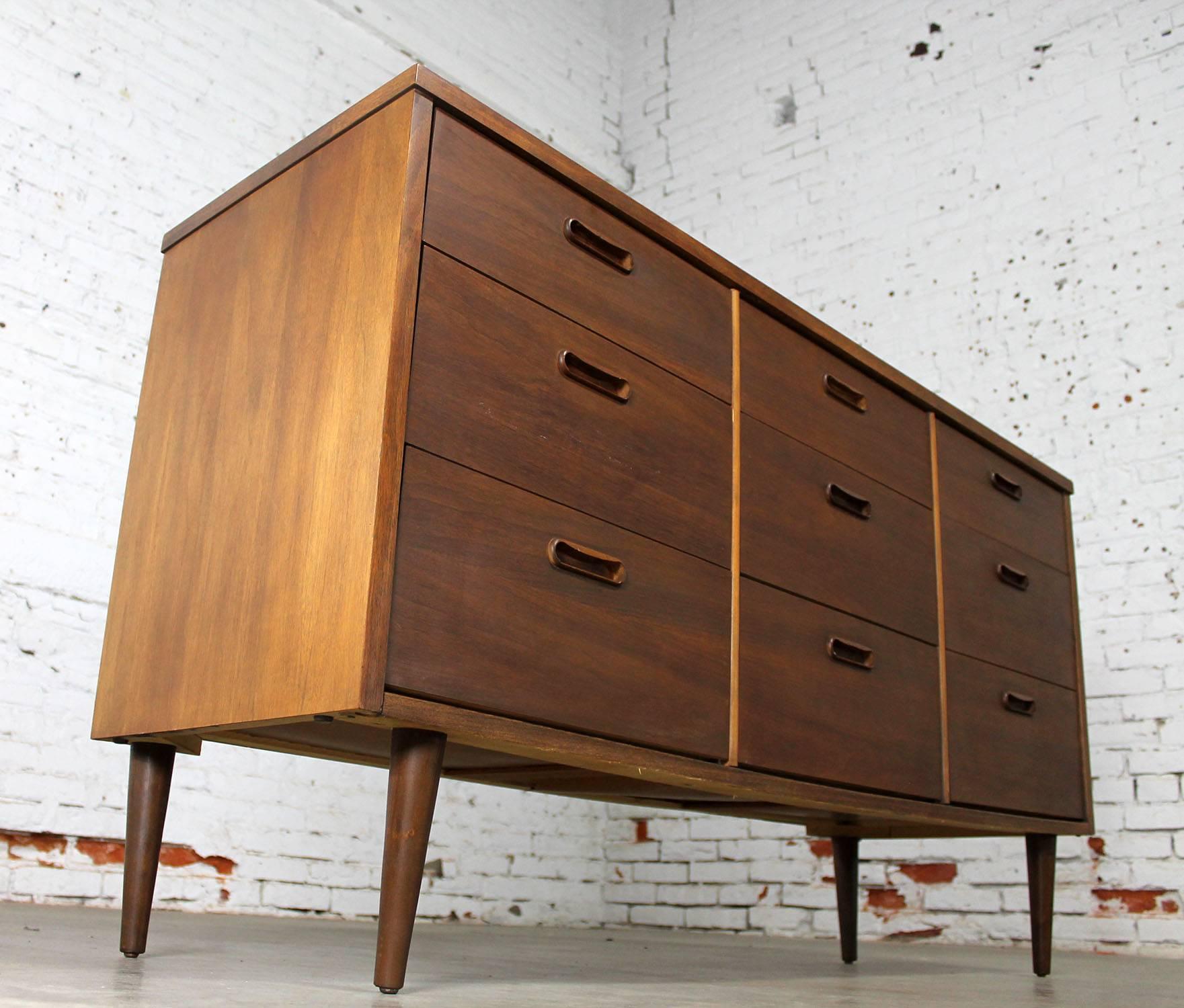 Mid-Century Modern Mid-Century Walnut Danish Modern Style Nine-Drawer Dresser
