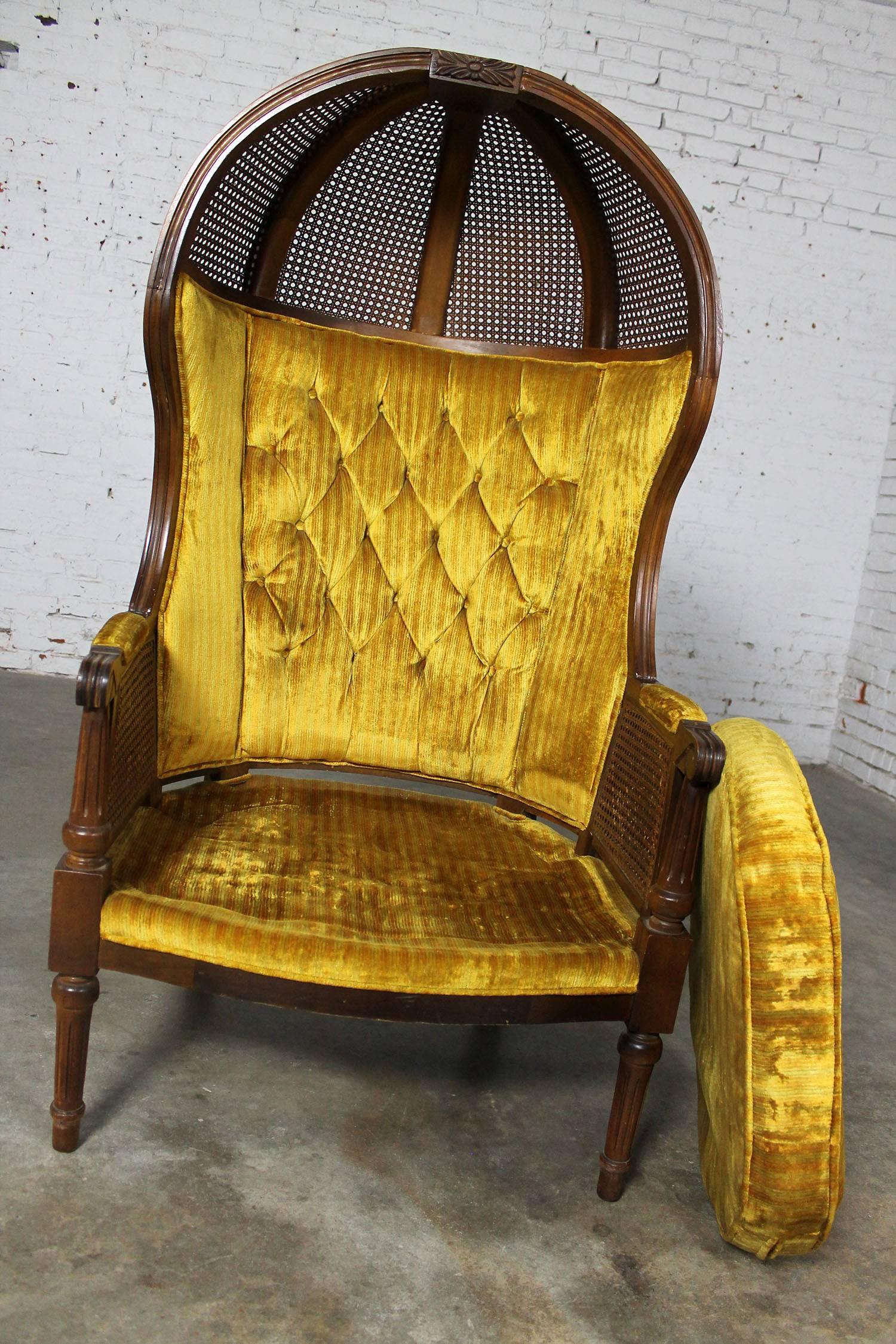 Neoclassical Style Hooded Cane Porter’S Chair Vintage In Good Condition In Topeka, KS