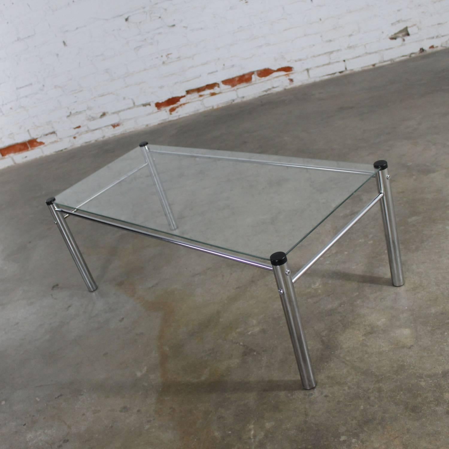 Chrome and Glass Coffee Table Mid-Century Modern Attributed to James David Furn 3