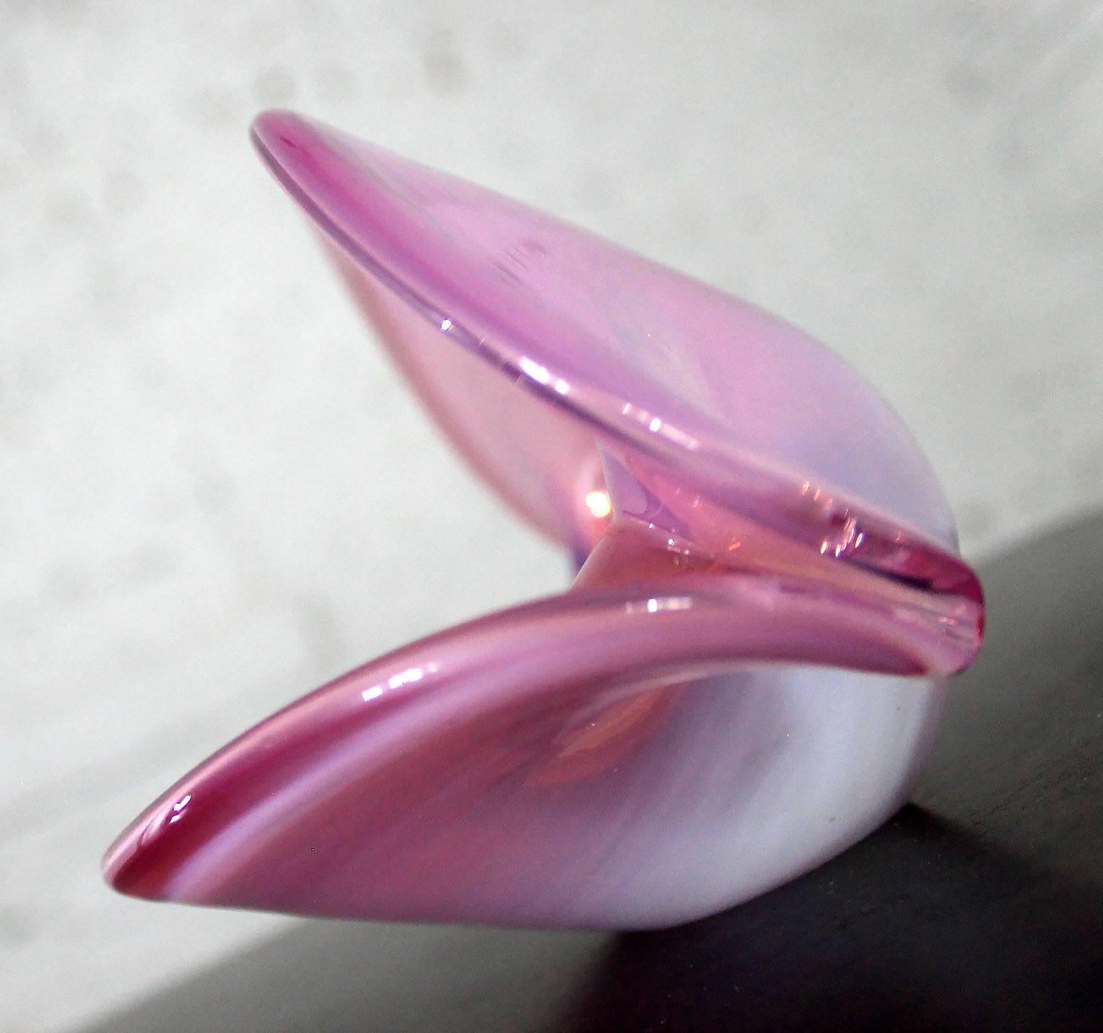 Italian Décora Import Opalescent Pink Clamshell Murano Glass Bowl Mid-Century Modern