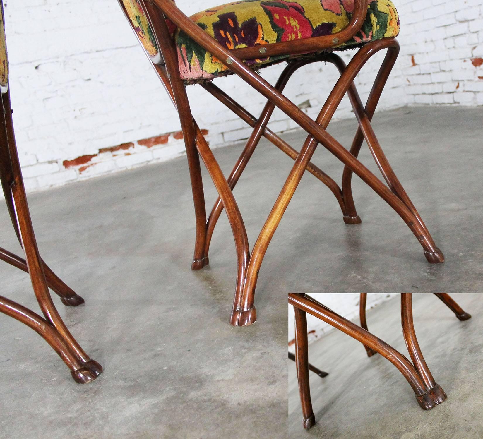 Antique Gebruder Thonet Bentwood Chairs Upholstered Back and Seat Set of Four In Good Condition In Topeka, KS