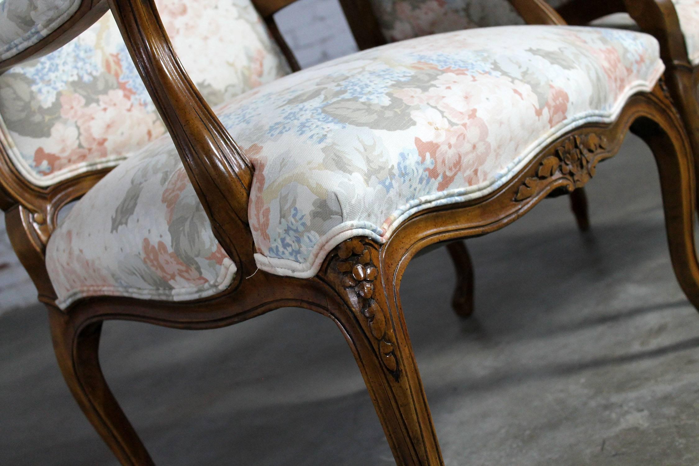 Mid-20th Century Pair of Louis XV Style French Country Fauteuil Armchairs by Heritage Furniture