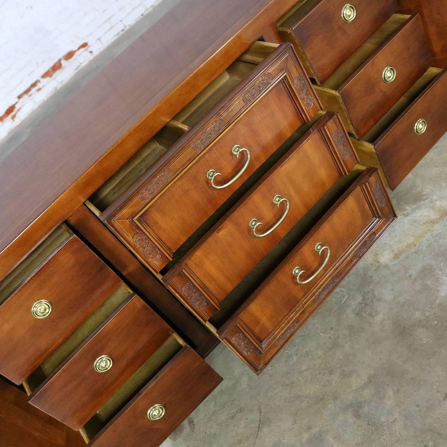 Bernhardt Flair Division Shibui Collection Asian Inspired Credenza Buffet Chest In Good Condition In Topeka, KS