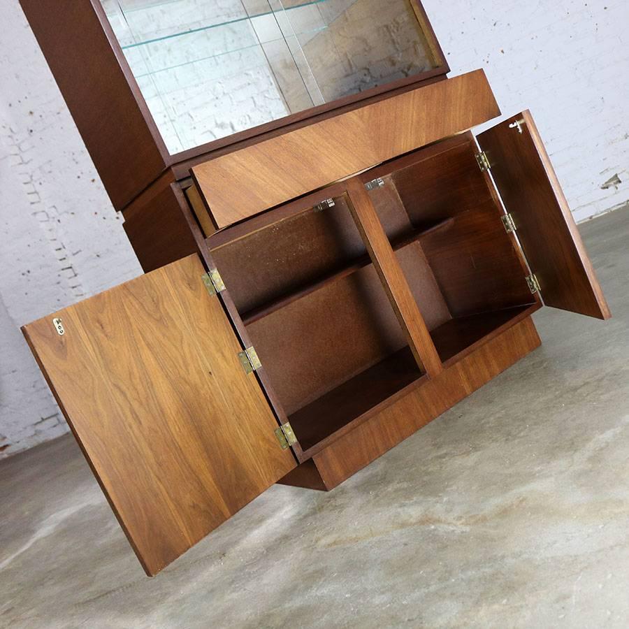 American Architectural Modern China Cabinet by Morris of California Mid-Century Modern