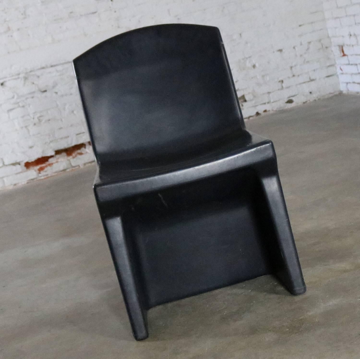 Black Molded Plastic Side or Slipper Chairs by Norix Set of Ten In Good Condition In Topeka, KS
