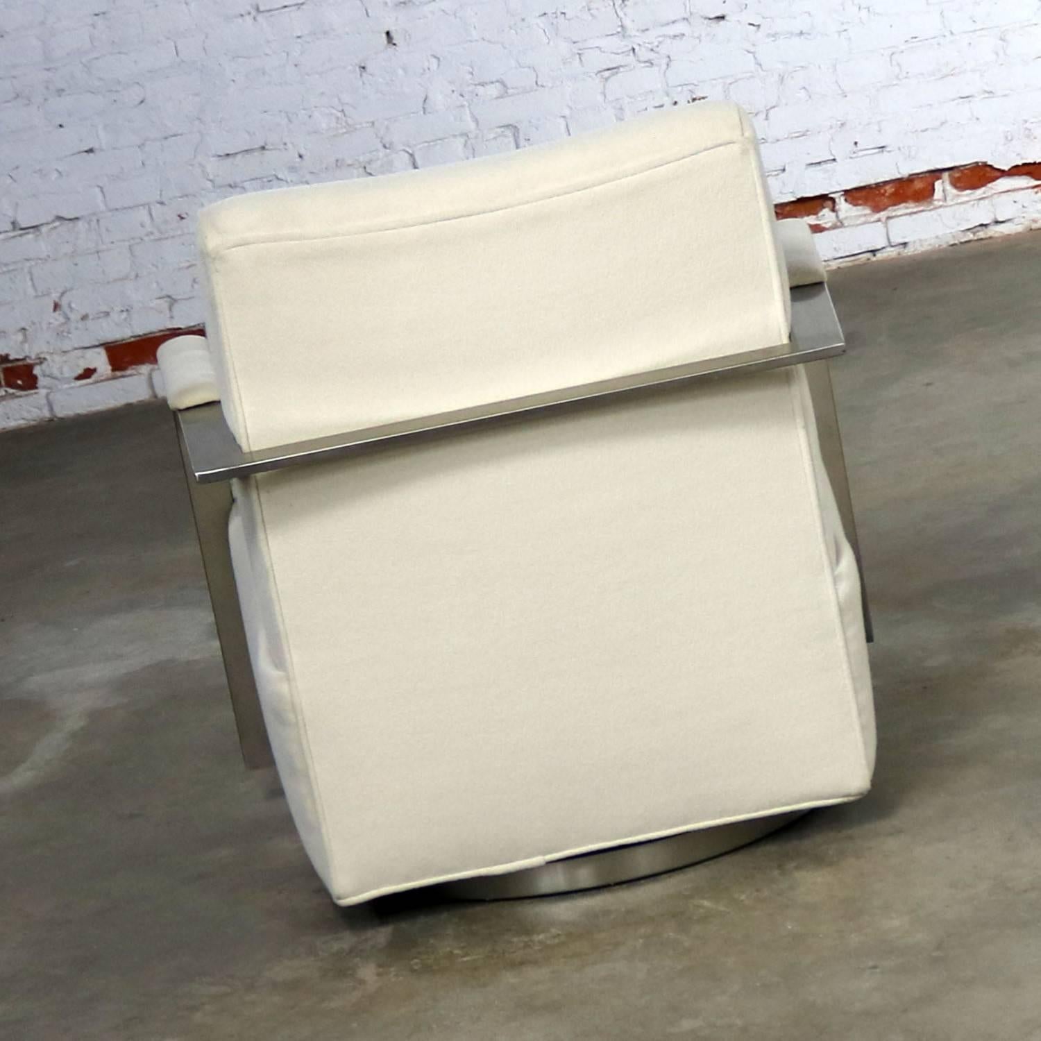 Contemporary Thayer Coggin 1086 Zac Swivel Lounge Chair White and Satin Nickel