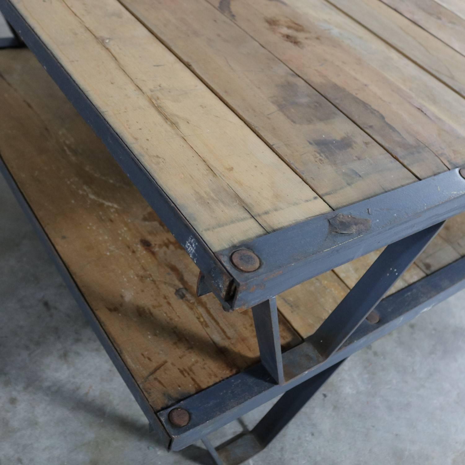 American Industrial Oak and Steel Pallet Coffee Table For Sale 3