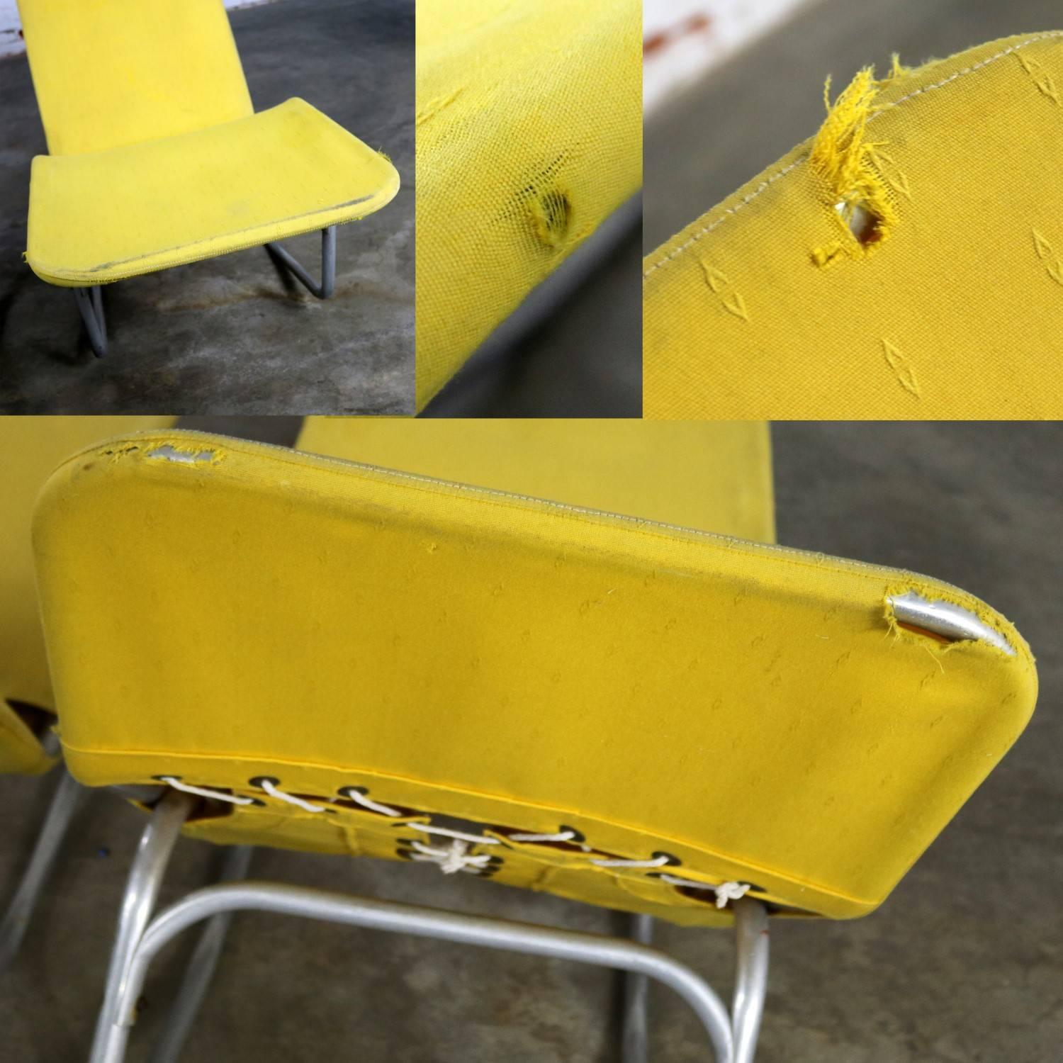 Aluminum Pair of Bartolucci-Waldheim Barwa Lounge Chairs Aluminium and Yellow Canvas