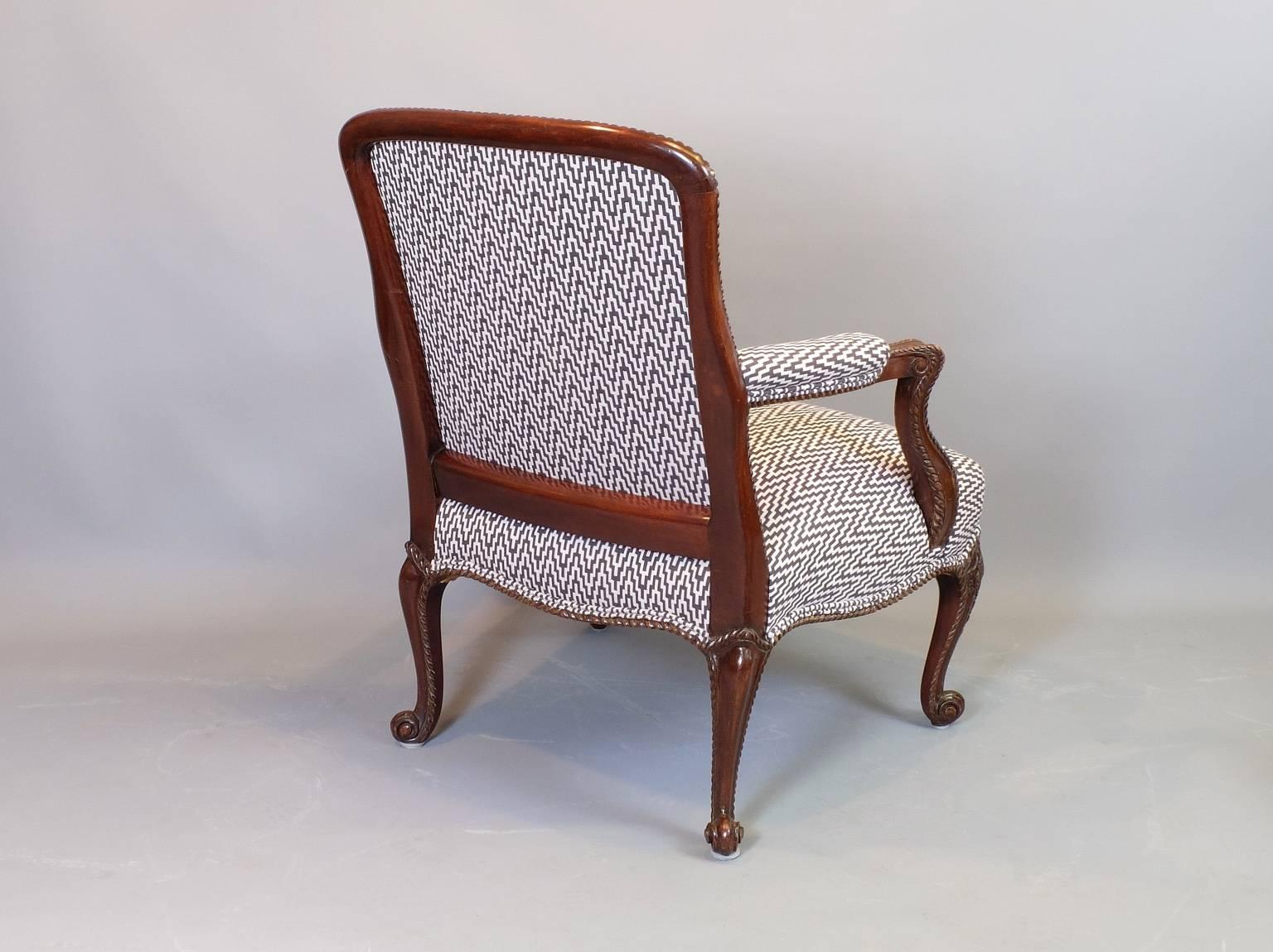 Pair of Late 19th Century Georgian Style Mahogany Library Chairs In Good Condition In London, GB