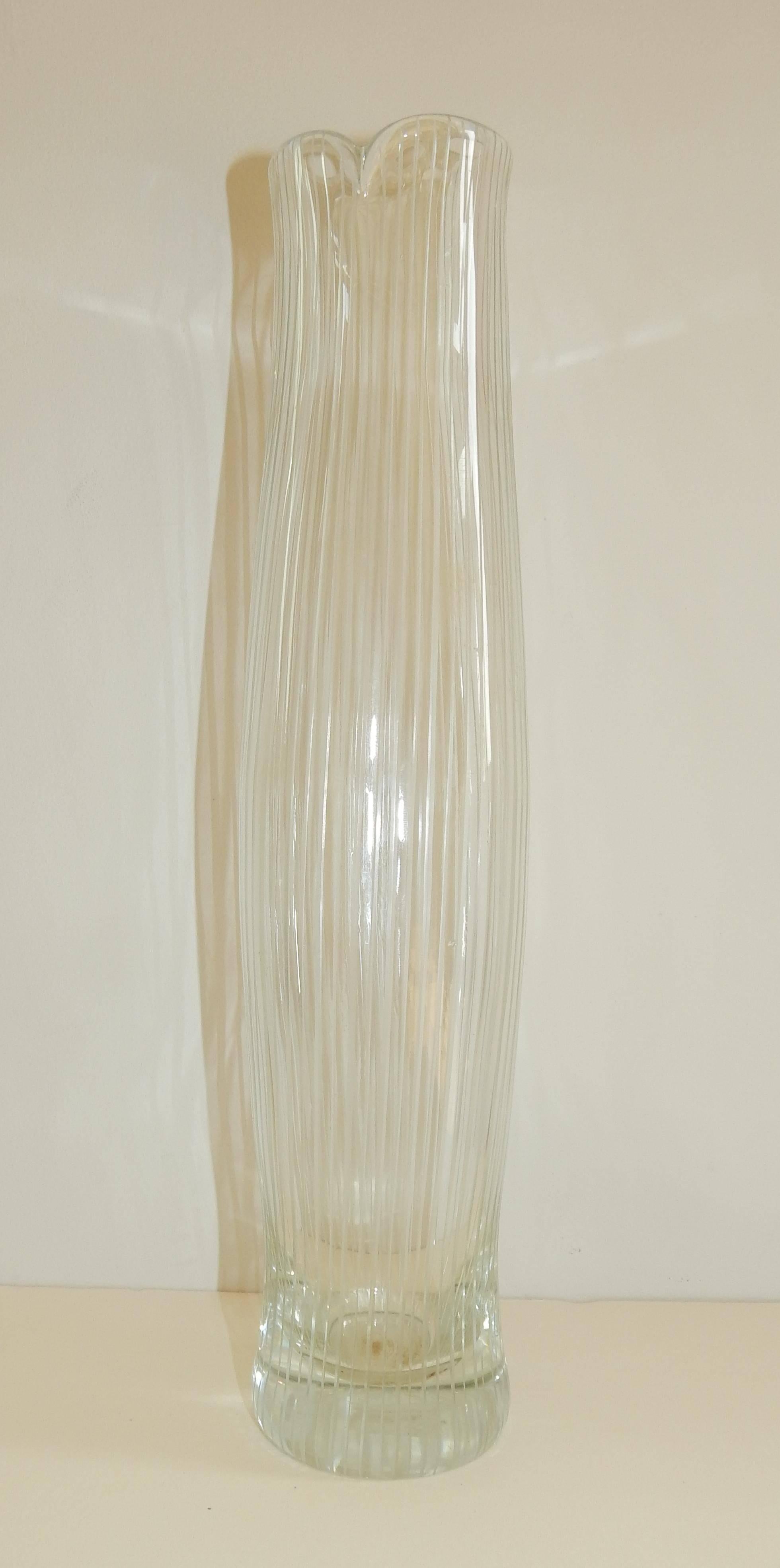 Line cut and turn-mould blown crystal.
Iittala, Finland, measures: 14