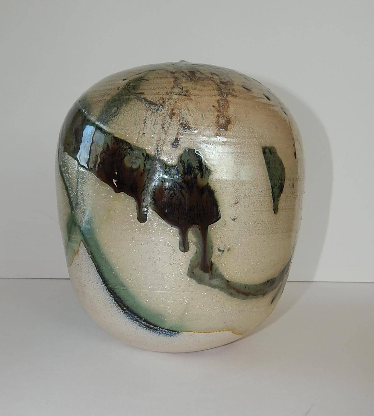 American Large Toshiko Takaezu Studio Ceramic Moon Pot with Rattle