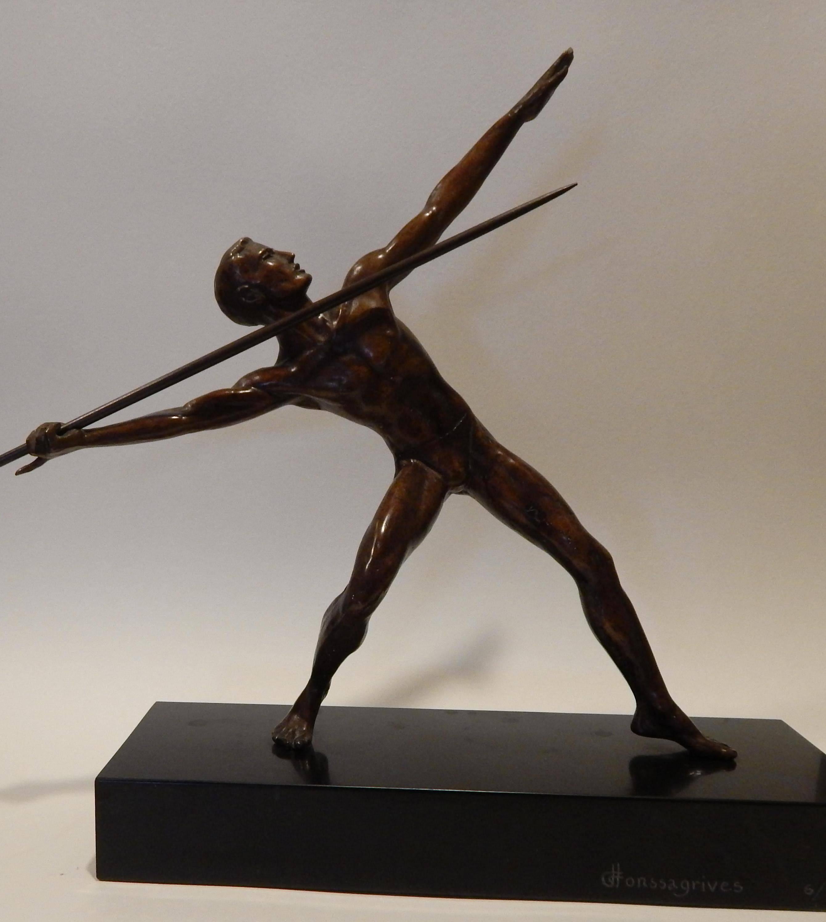 Fernand Fonssagrives (1910-2003) Bronze. Man holding javelin.
Signed on the front of the base “Fonssagrives”
with the edition size: 6/100,
circa 1955. In excellent condition.
Measures: 19