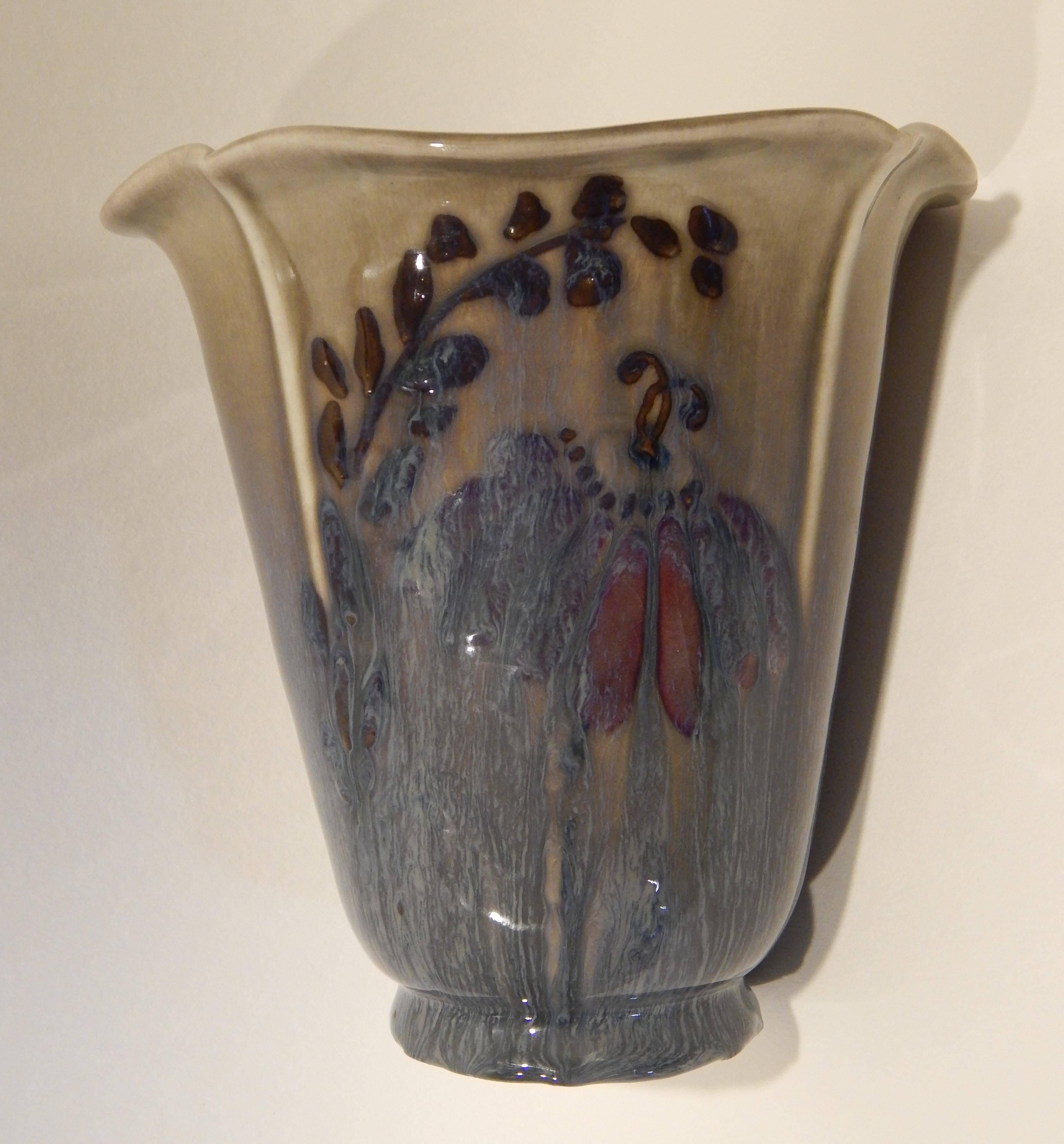 Loretta Holtkamp Rookwood Floral Pattern Vase, 1946 In Excellent Condition For Sale In Phoenix, AZ