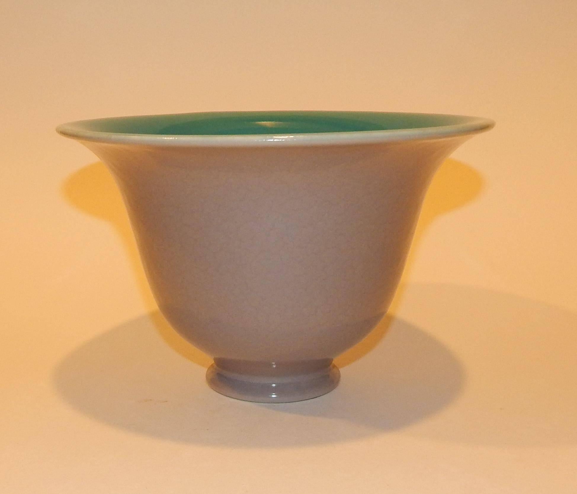 Arts and Crafts Period Rookwood Flared Bowl, 1916 In Excellent Condition For Sale In Phoenix, AZ