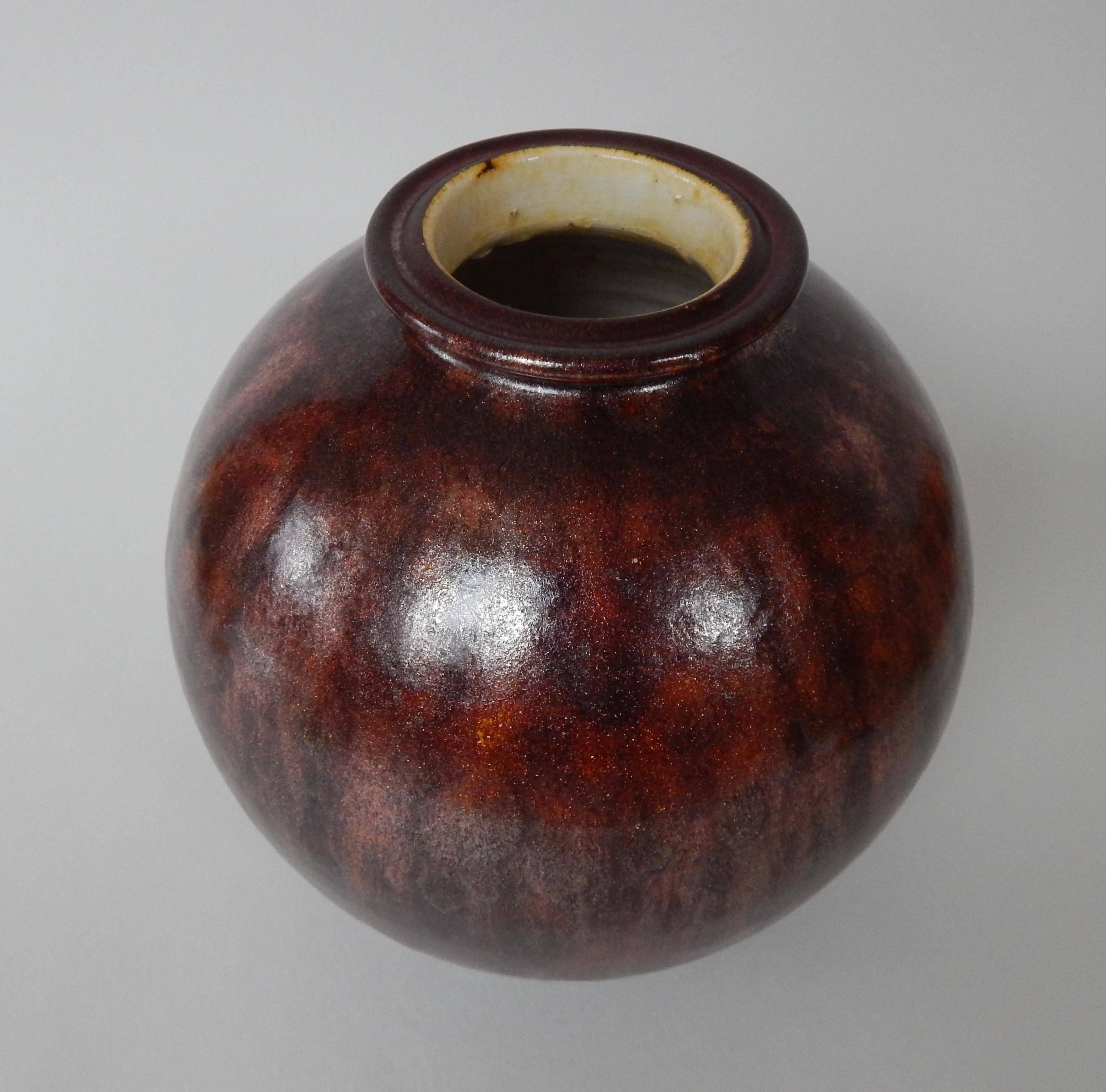 Vase en céramique de James Lovera California Studio Potter, datant des années 1950 à 1960 environ Excellent état - En vente à Phoenix, AZ