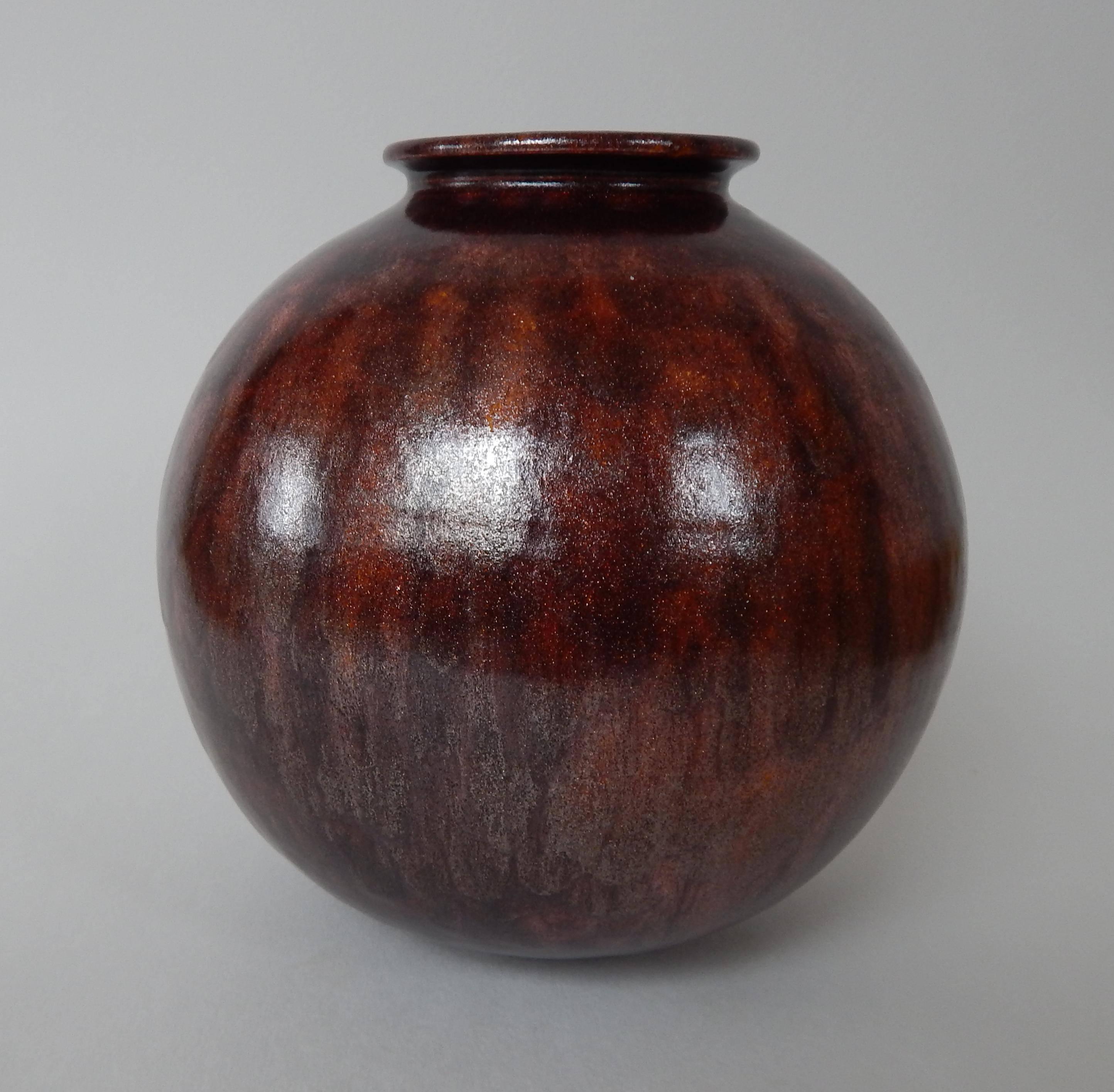 James Lovera California Studio Potter Ceramic Vase, circa 1950s-1960s In Excellent Condition For Sale In Phoenix, AZ