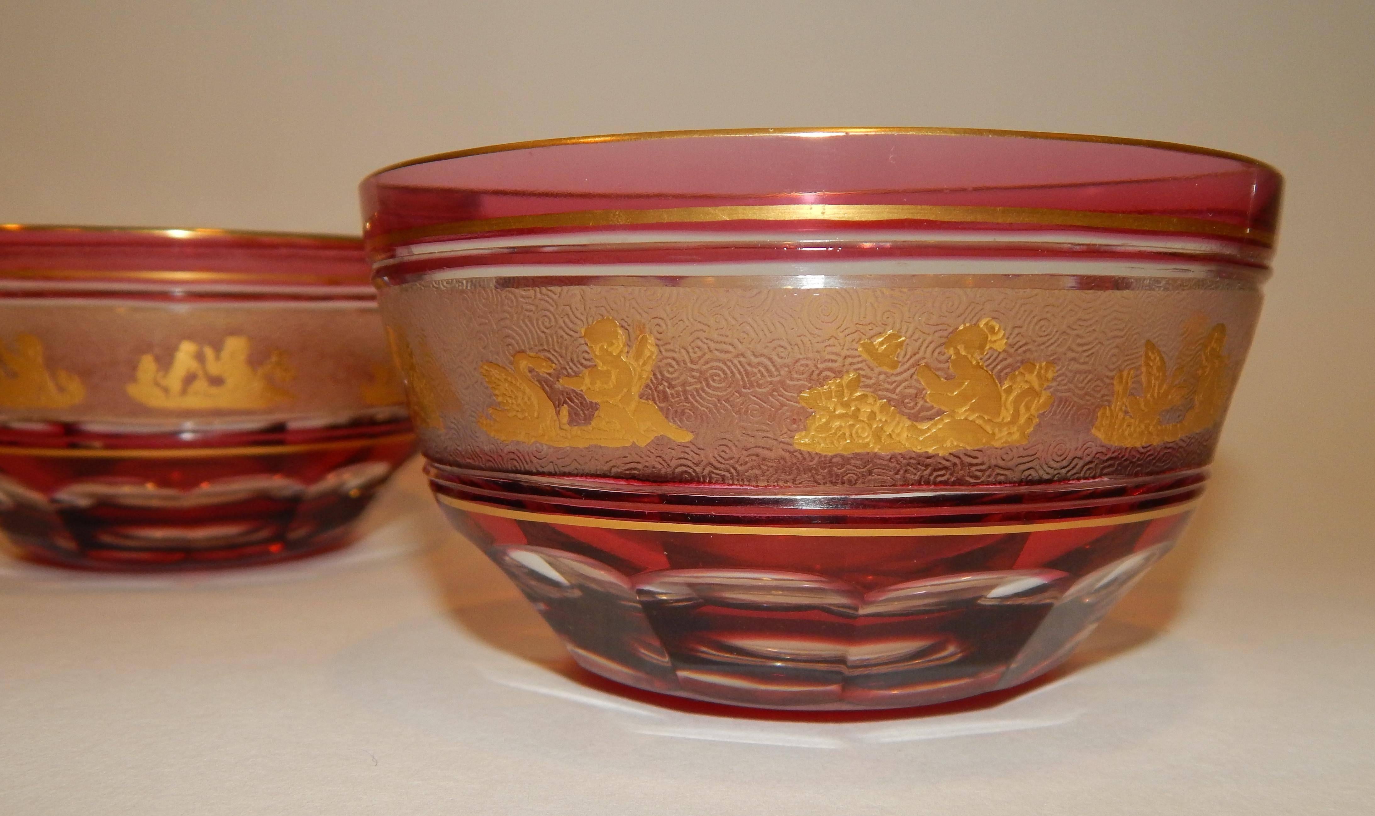 Belgian Val Saint Lambert Pair of Glass Dessert Bowls - Cranberry and Clear For Sale
