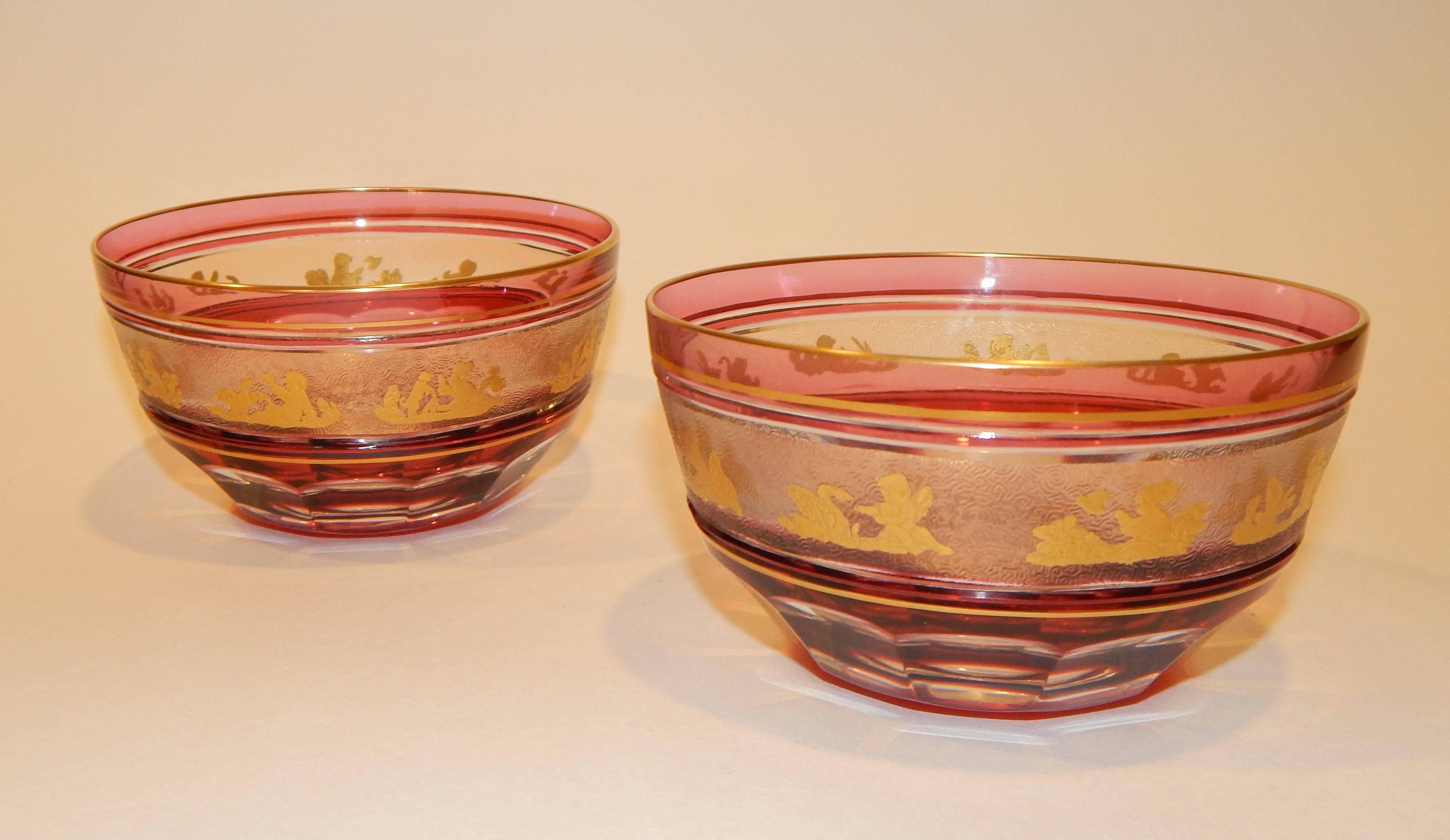 Val Saint Lambert Pair of Glass Dessert Bowls - Cranberry and Clear In Excellent Condition For Sale In Phoenix, AZ