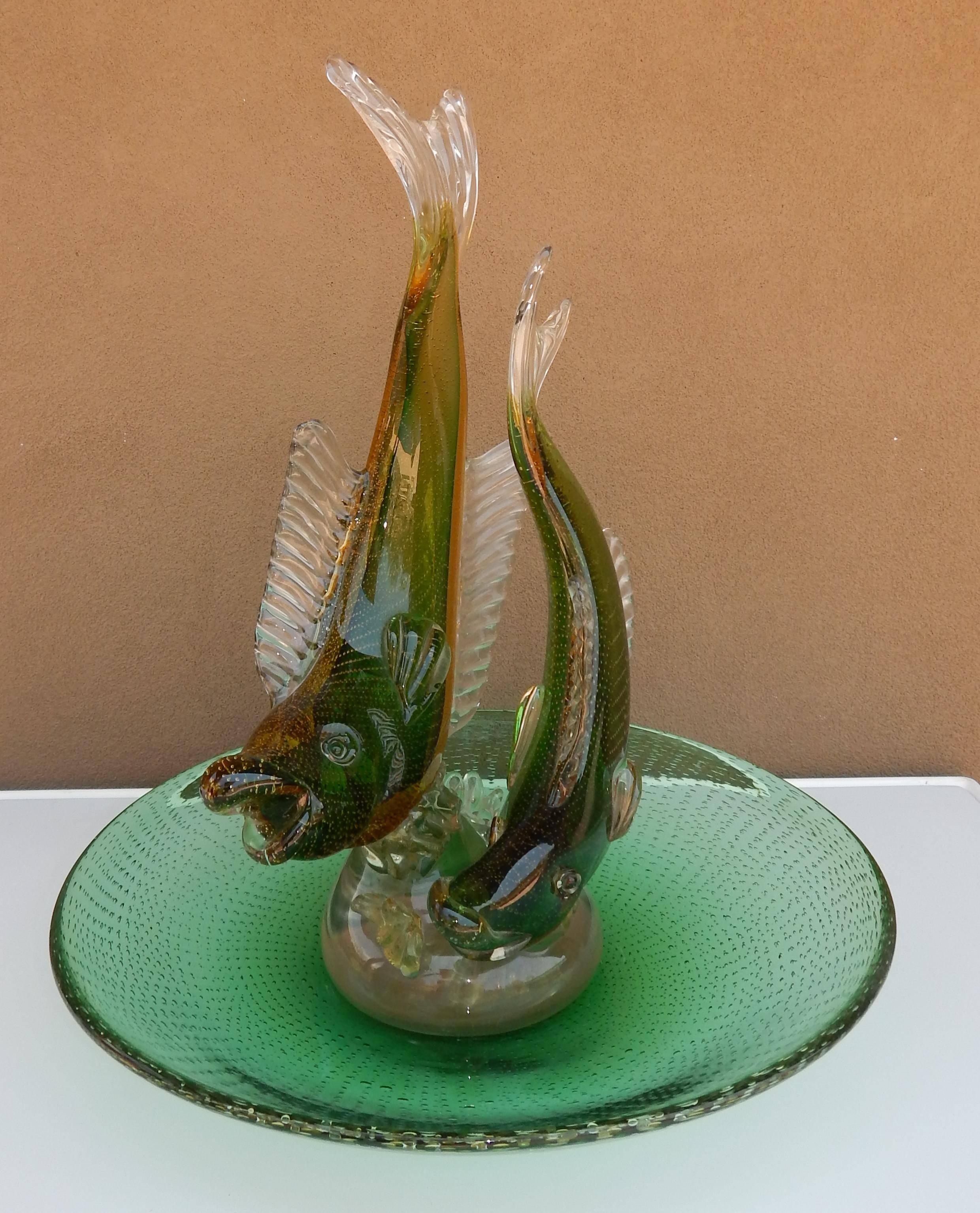 Alfredo Barbini Monumental Italian Glass Double Fish Centerpiece with Bowl In Excellent Condition For Sale In Phoenix, AZ