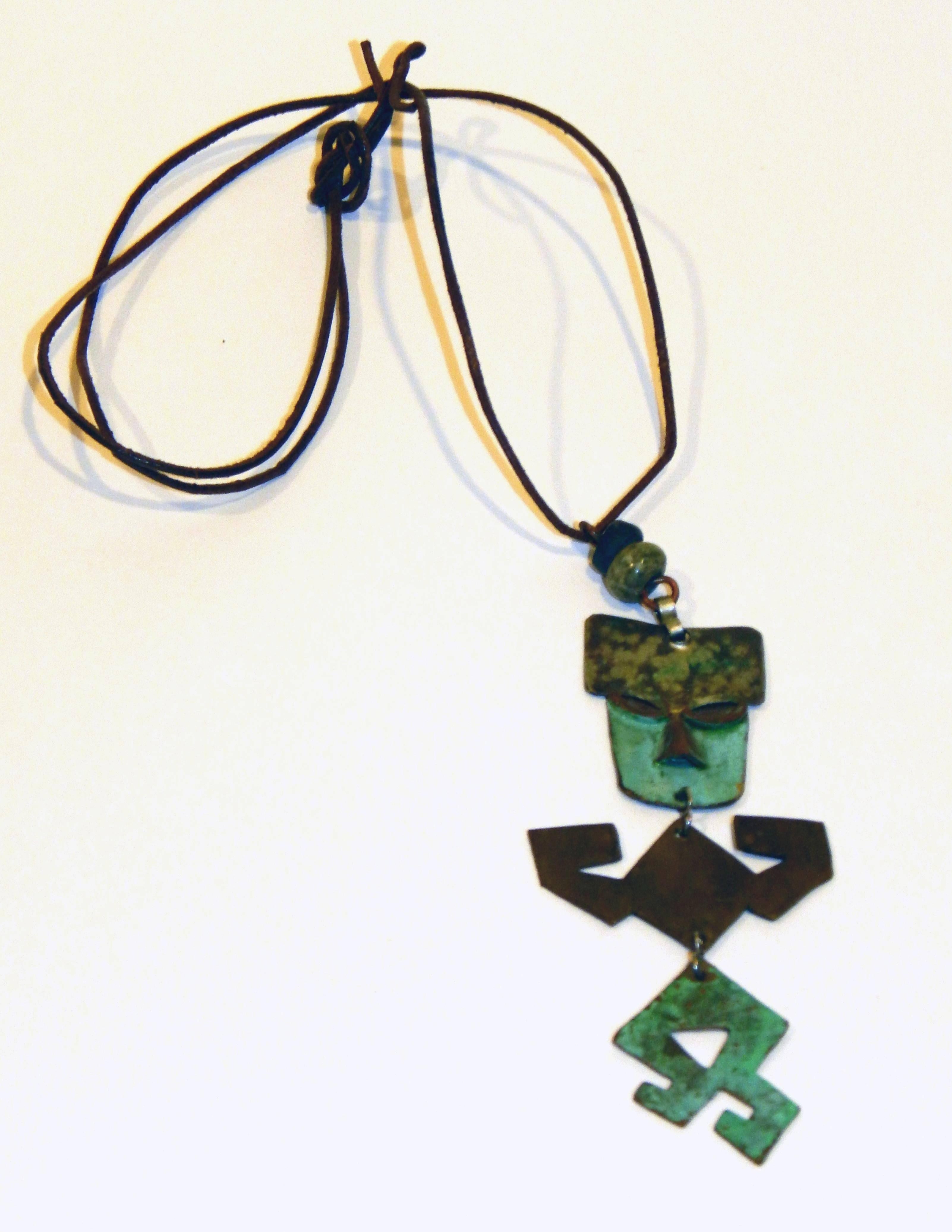 Magnifique collier en cuivre vintage fabriqué au Mexique.
Par l'artiste ex-patron Ken Beldin, années 1940 et 1950, non signé.
Mesures : 4