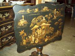 19th Century Chinoiserie English Lacquered Table
