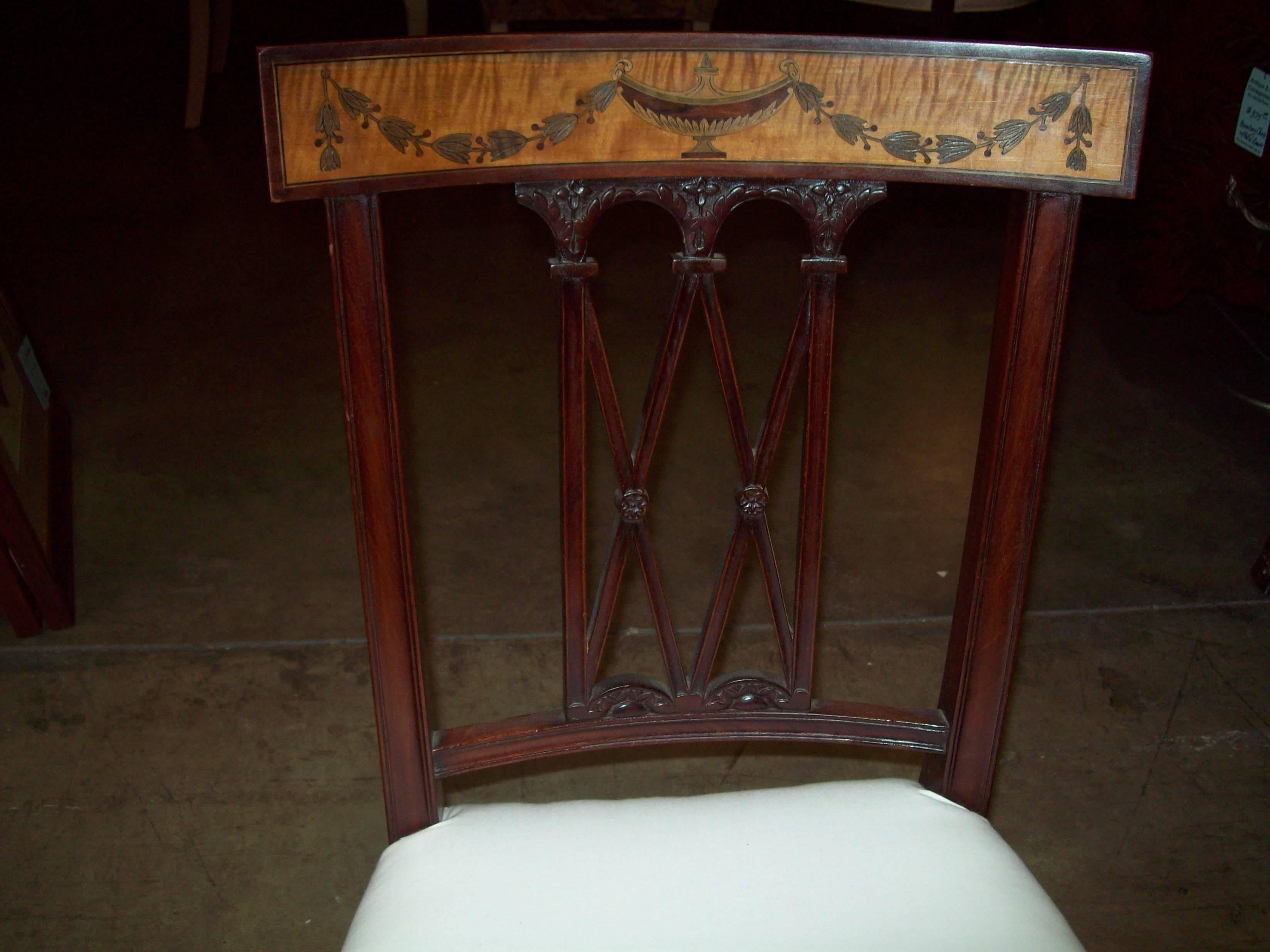 English Mahogany Side Chair In Good Condition For Sale In Chicago, IL