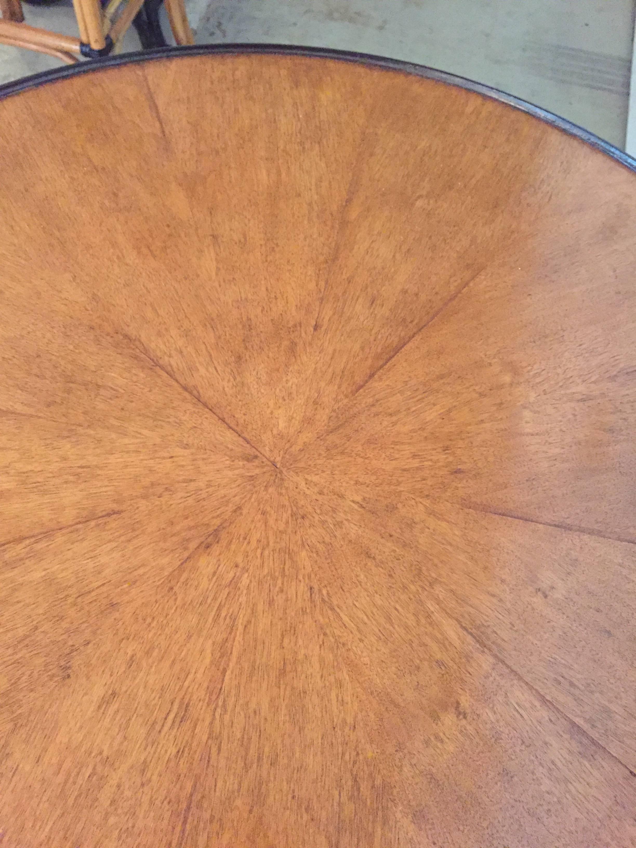 Ebony Dessin Fournir Foyer or Side Table