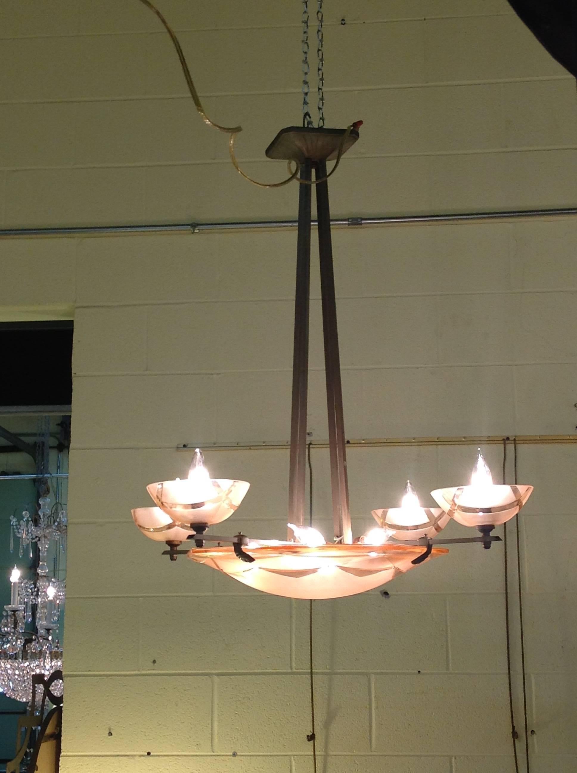 Signed Degue French Art Deco Chandelier from the, 1930s In Good Condition For Sale In Chicago, IL
