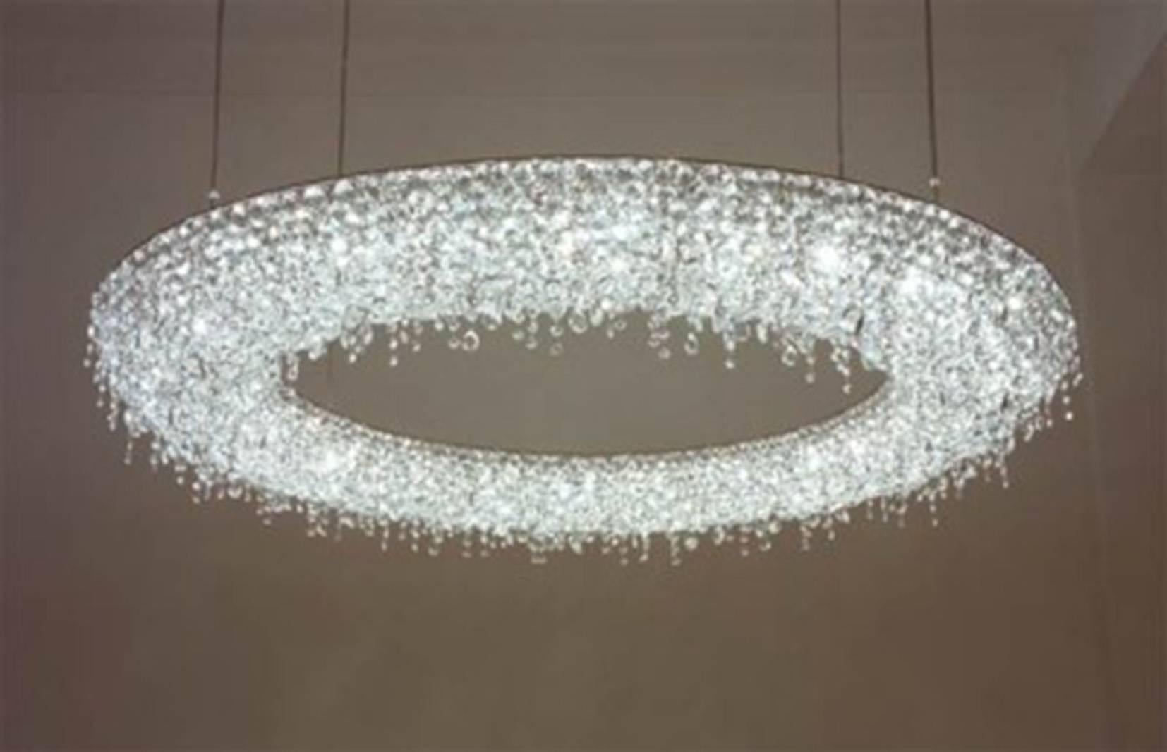 Hand-Crafted Lolli e Memmoli Ugolino Modern Crystal Halo Light Fixture Handcrafted in Italy For Sale