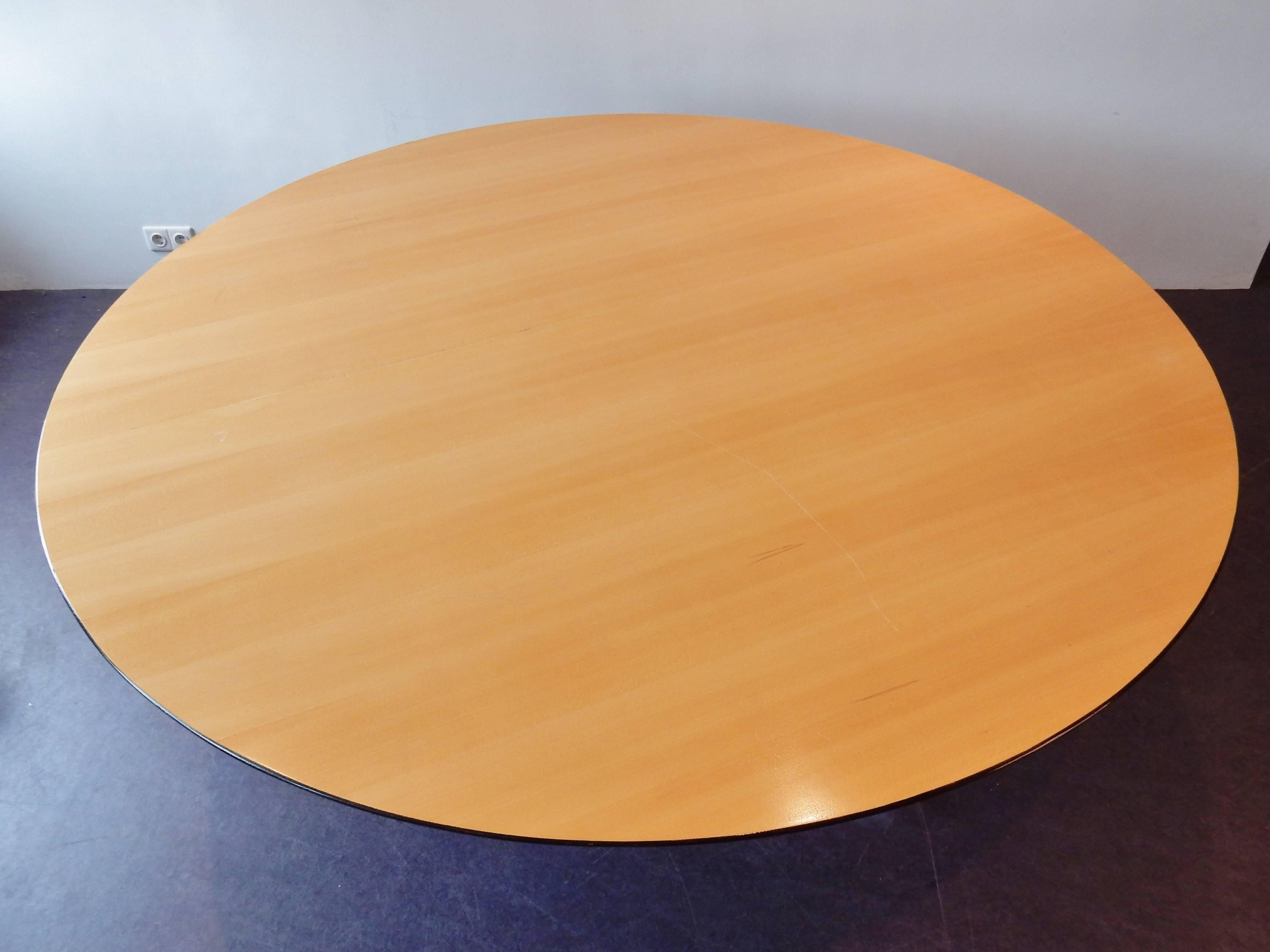 Lacquered Round Dining or Conference Table by Florence Knoll for Knoll