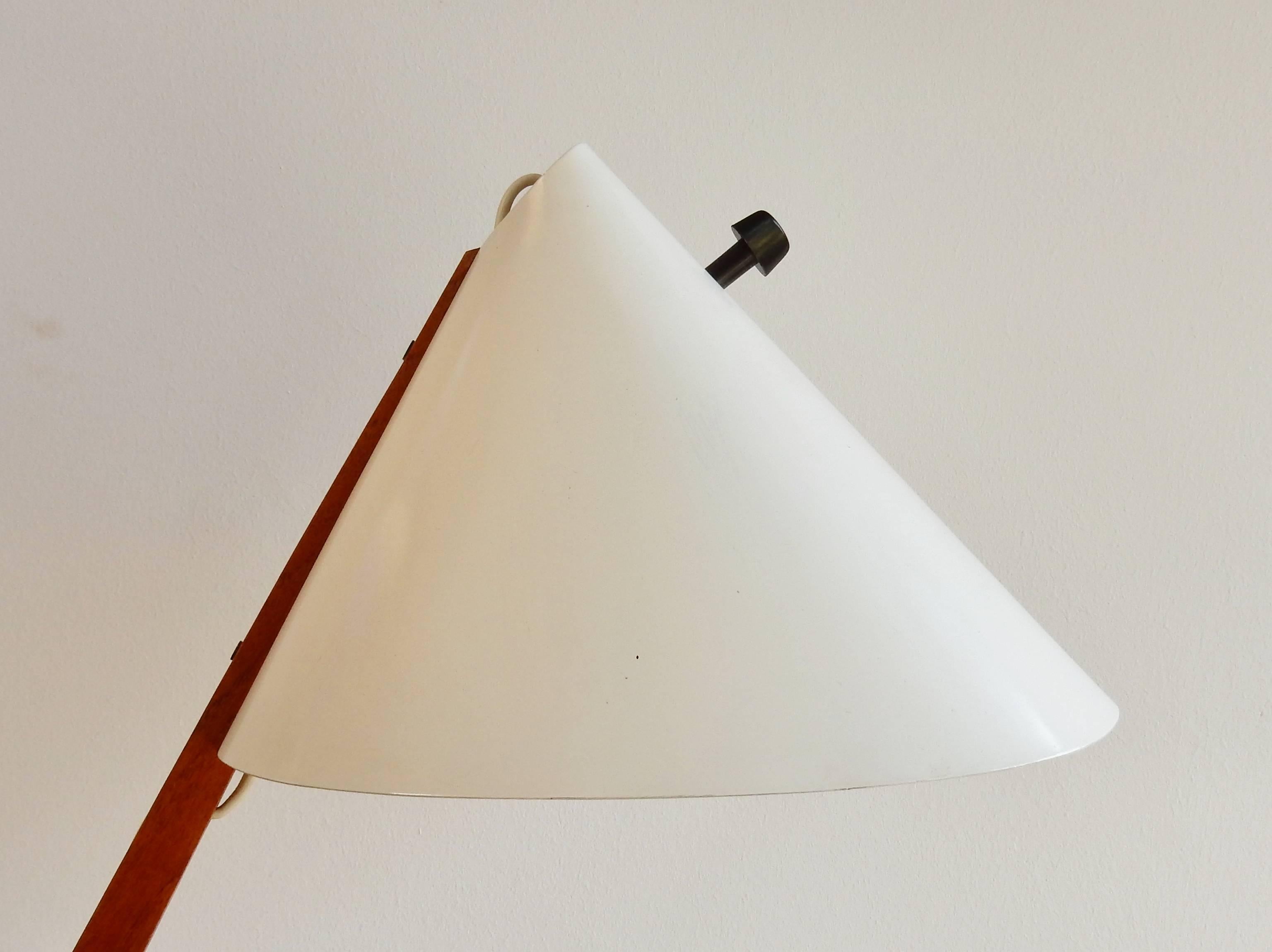 Mid-Century Modern Lampe de bureau modèle 'B 54' de Hans-Agne Jakobsson pour Markaryd en vente