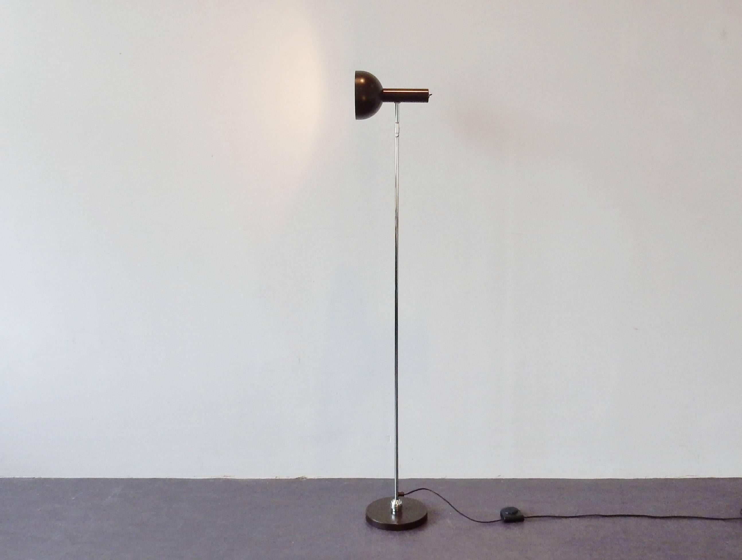 Mid-Century Modern Floorlamp in Excellent Condition. H. Busquet for Hala Zeist, Netherlands, 1970s