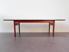 Mesa de centro con bandeja de metal de Grete Jalk para Poul Jeppesen, Dinamarca