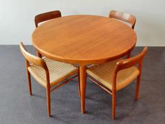Beautiful Extendable Danish Round Dining Table in Teak, Denmark, 1960s