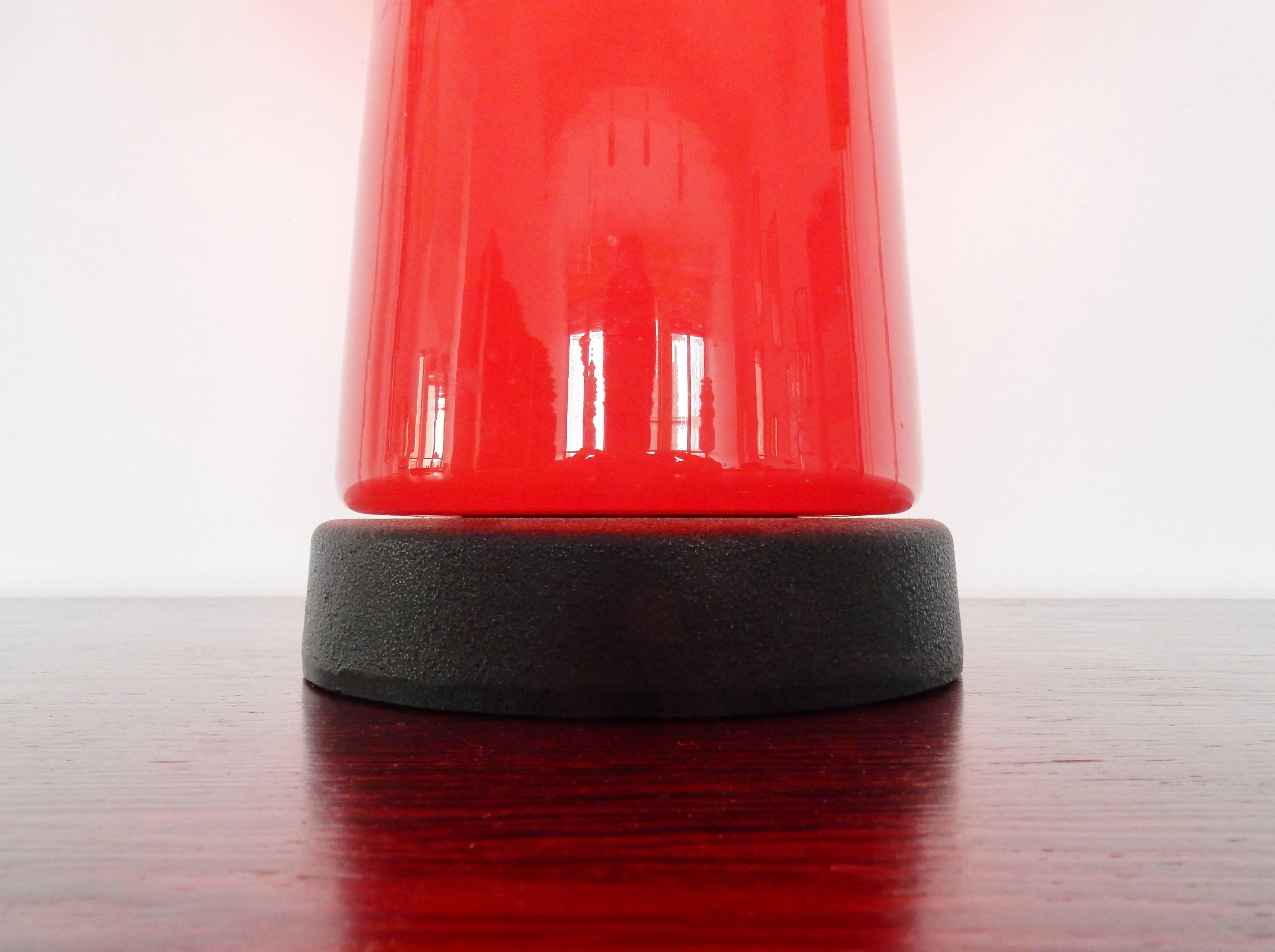 Mid-Century Modern Red and White Glass Table Lamp with Chrome Detail by Hiemstra Evolux, 1960s For Sale