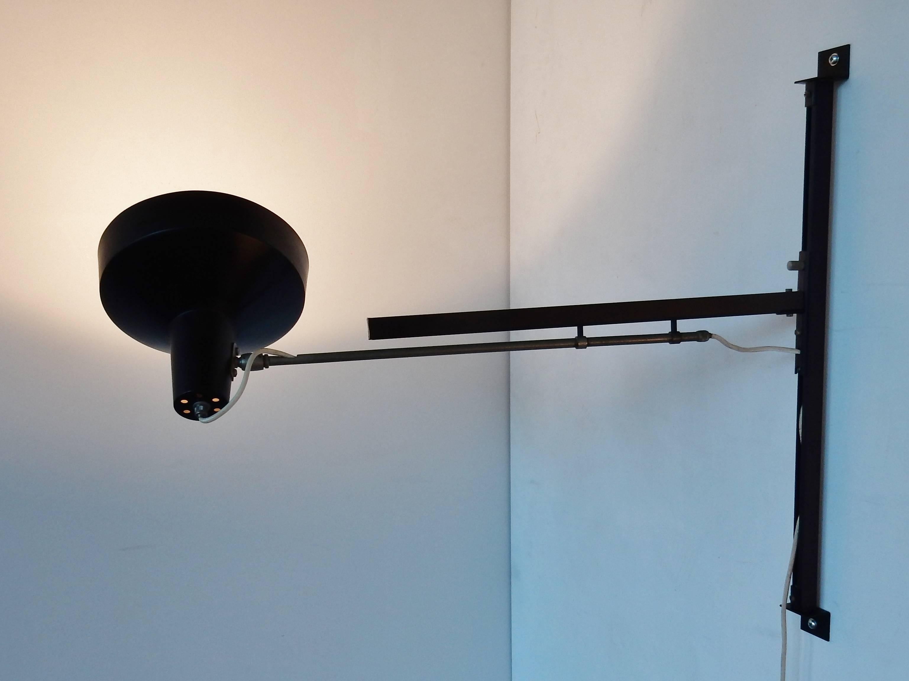 Black Telescopic Wall Lamp by Hiemstra Evolux Dutch Design, Netherlands, 1960s In Good Condition For Sale In Steenwijk, NL