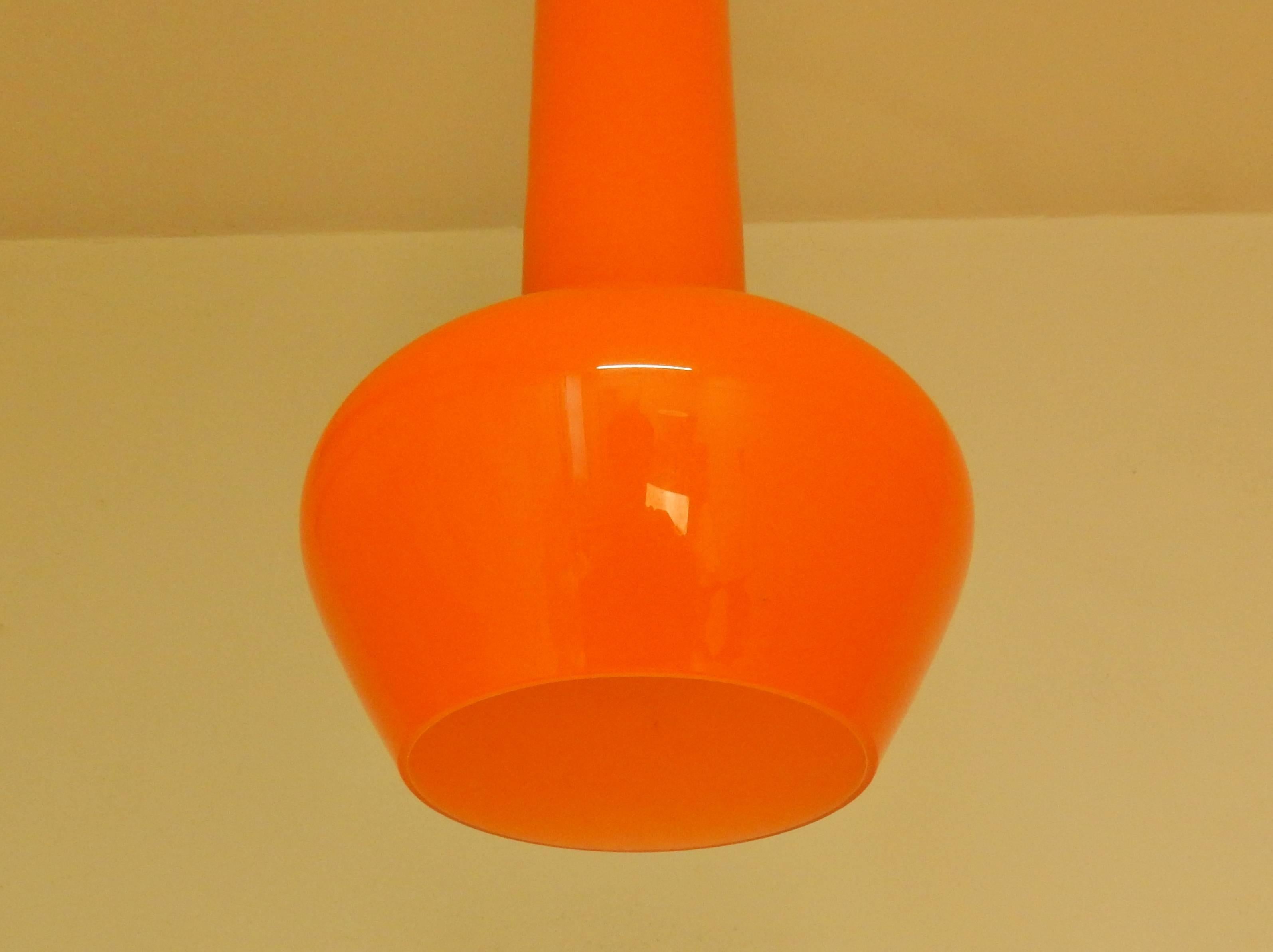 Set of Two Orange Pendant Lamps by Gino Vistosi, Italy, 1960s In Good Condition For Sale In Steenwijk, NL
