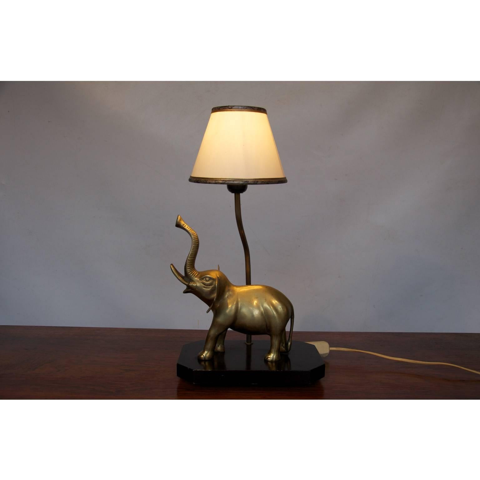 Maison Charles Style Table Lamp with Brass Elephant For Sale 1