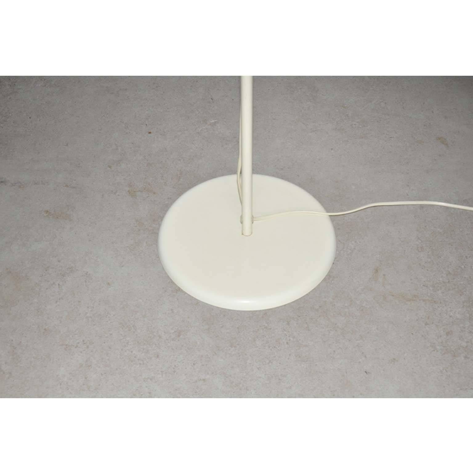 Simon Henningsen for Lyskaer Floor Lamp, Denmark In Good Condition In Lijnden, Noord-Holland