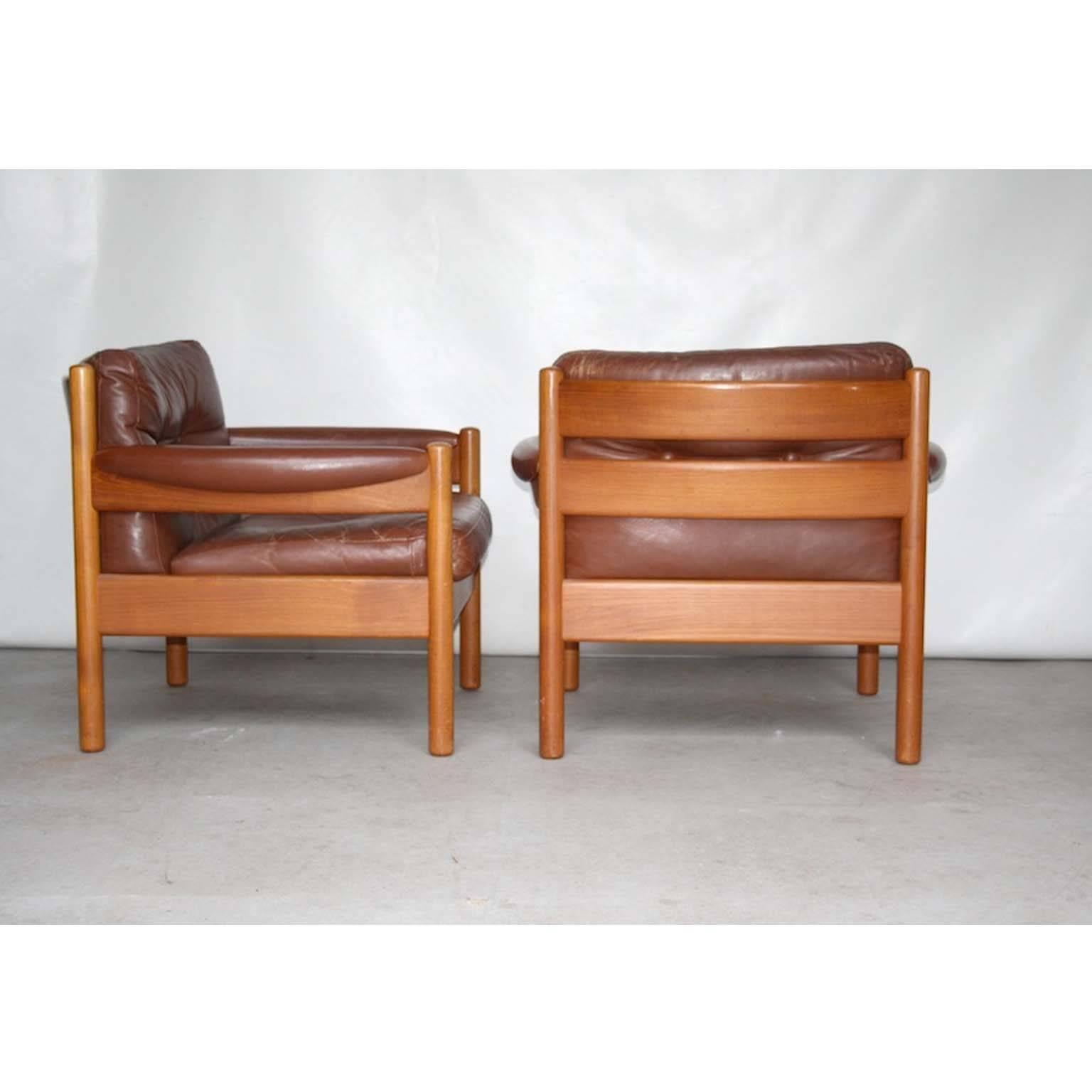 Lodge or Cottage Style Mid-Century Scandinavian Leather Lounge Chairs, 1960s 1