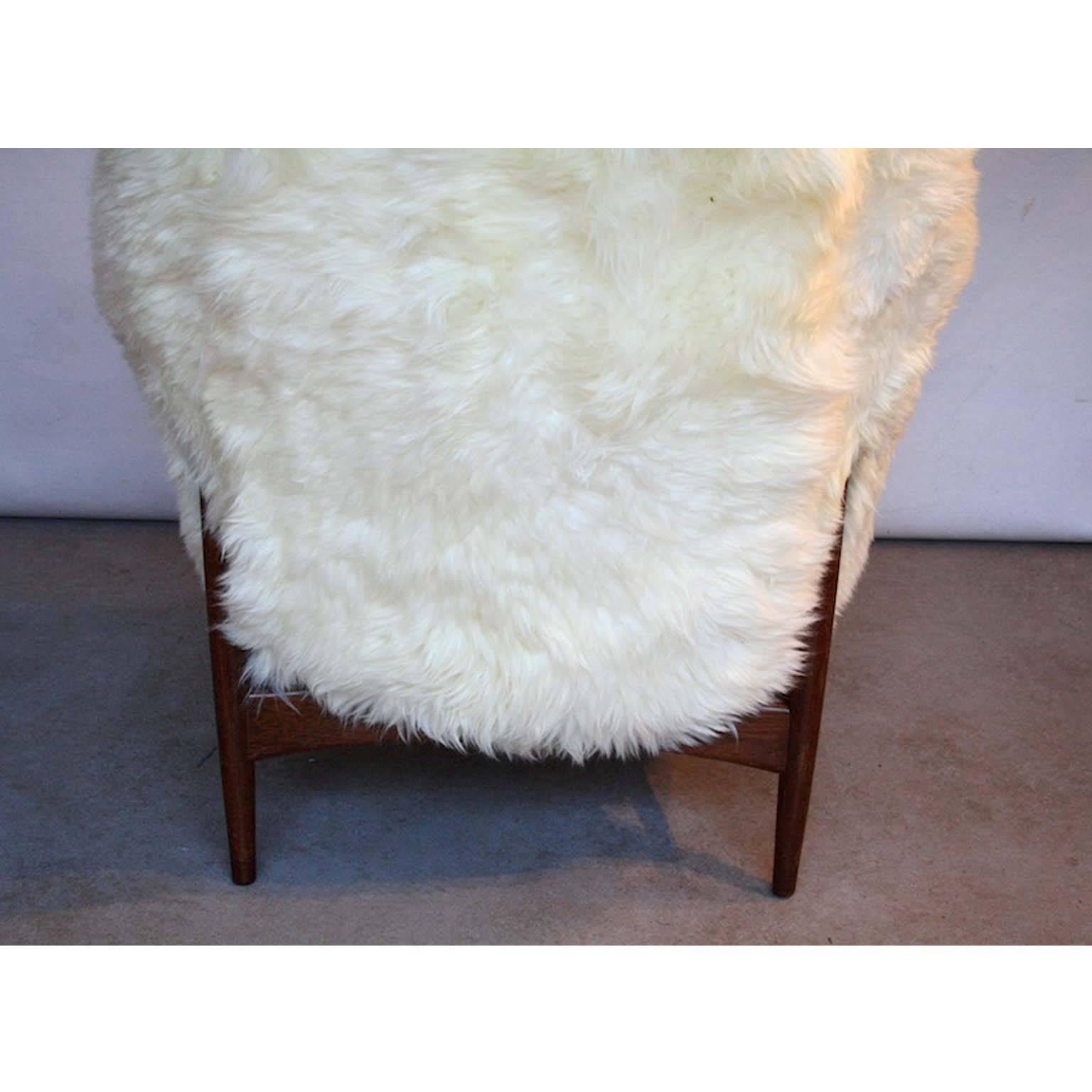 Danish Teak Lounge Chair in Sheepskin, Denmark, 1960s For Sale 2