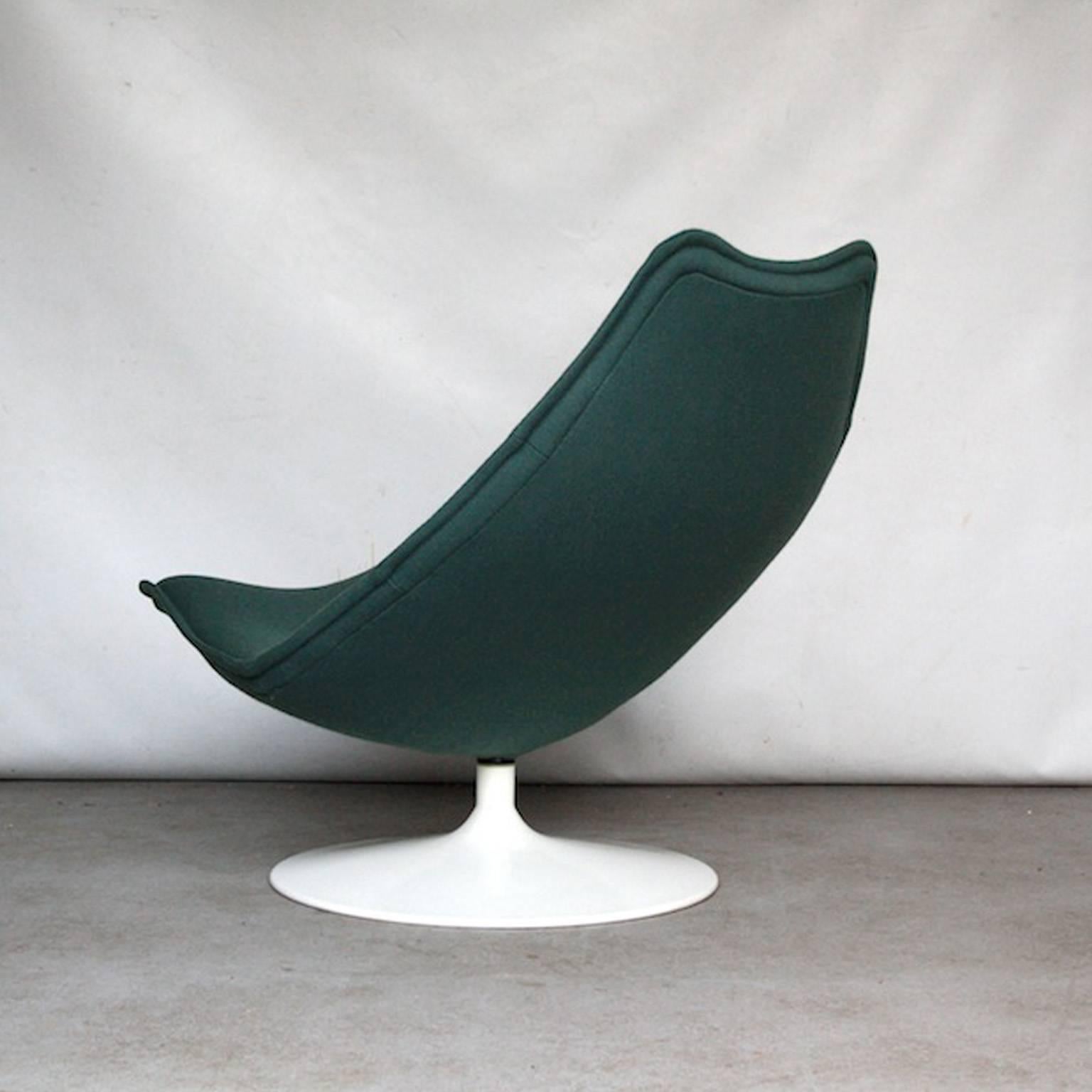 Mid-Century Modern Mint Green F584 Lounge Chair by Geoffrey D. Harcourt for Artifort, Dutch Design  For Sale