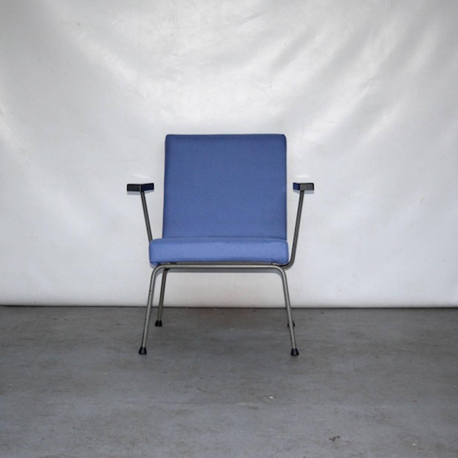 Mid-Century Modern 1401 Lounge Chair by Wim Rietveld and A.R. Cordemeyer for Gispen, Dutch Design 1 For Sale