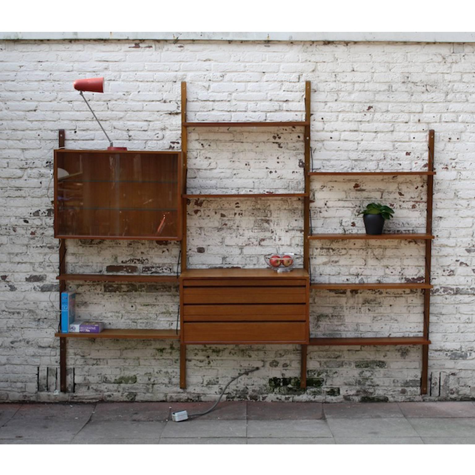 Scandinavian Modern Wall System by Poul Cadovius for Royal Systems, Denmark, 1950s For Sale