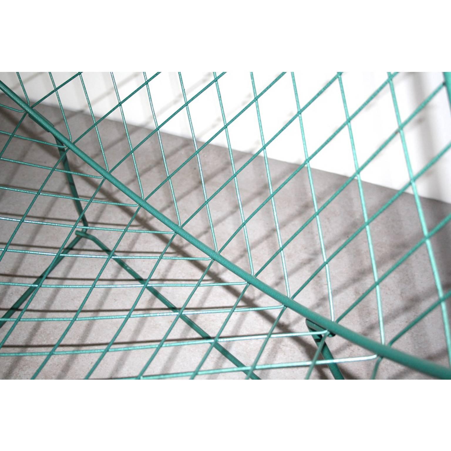 Minimalist Vintage Green Metal Wire 