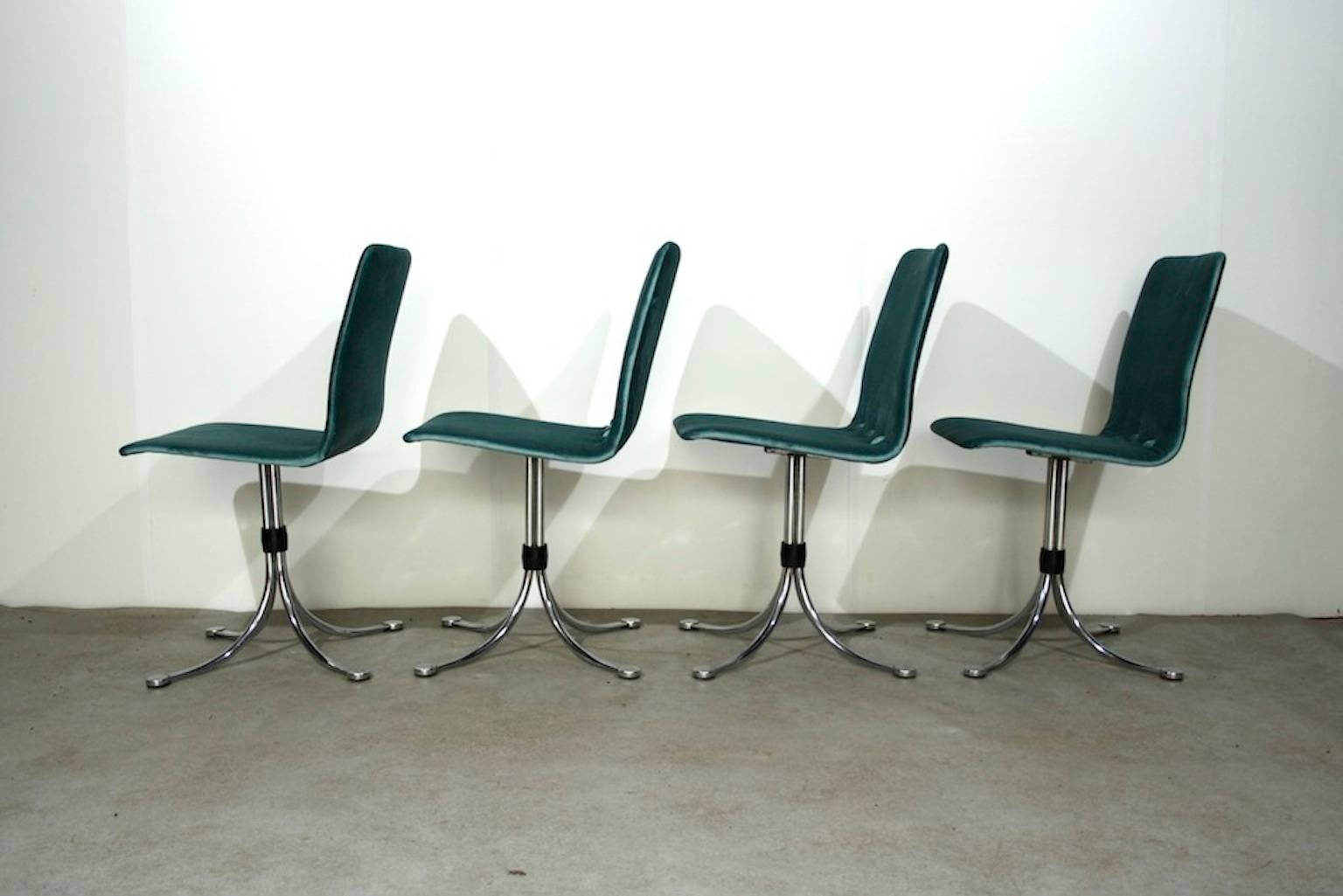 Brabantia Velvet Dining Chairs, Holland, 1960s In Good Condition For Sale In Lijnden, Noord-Holland