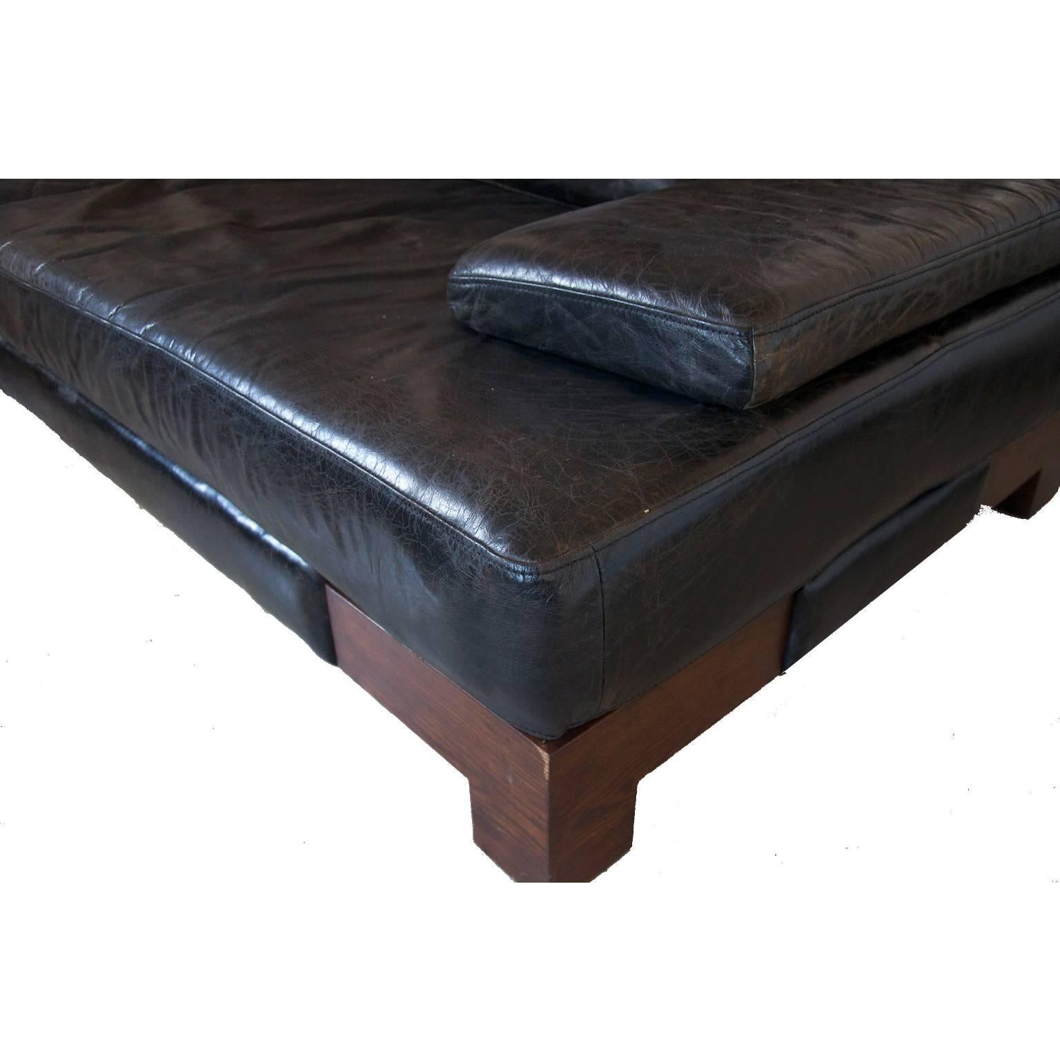 Italian 1970s Leather Design Sofa For Sale 5