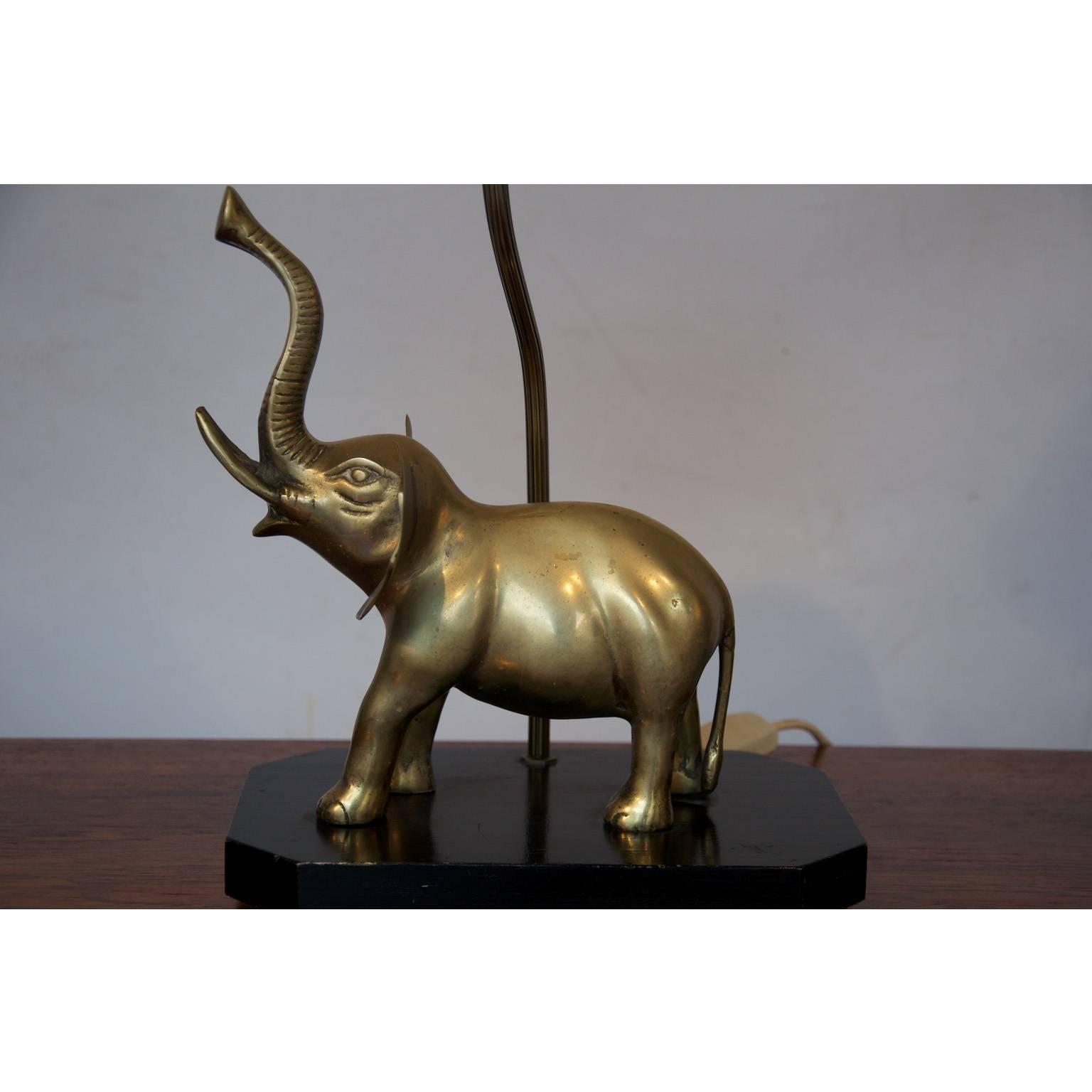 Maison Charles Style Table Lamp with Brass Elephant For Sale 2